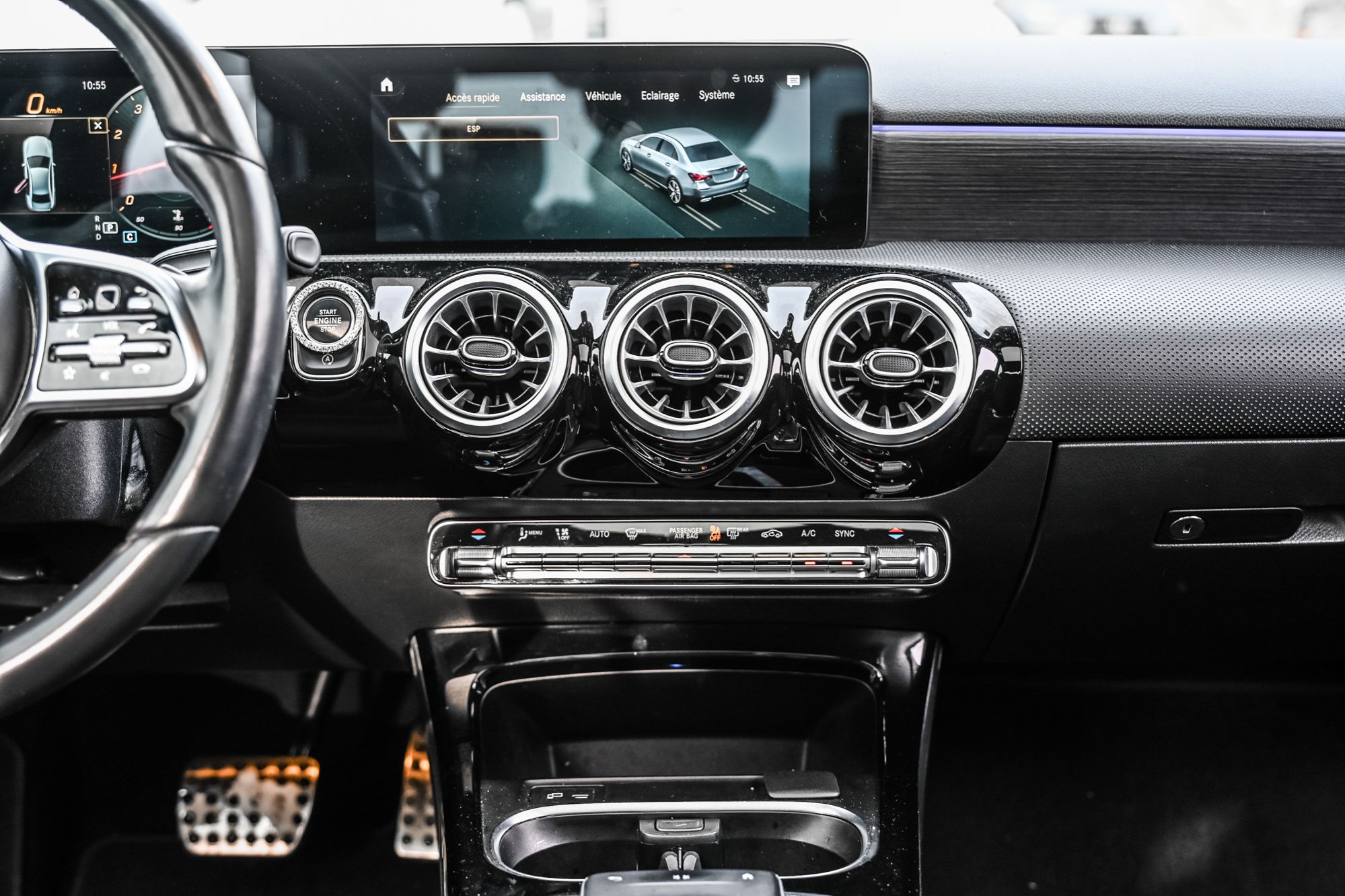 Mercedes-Benz A220  2022