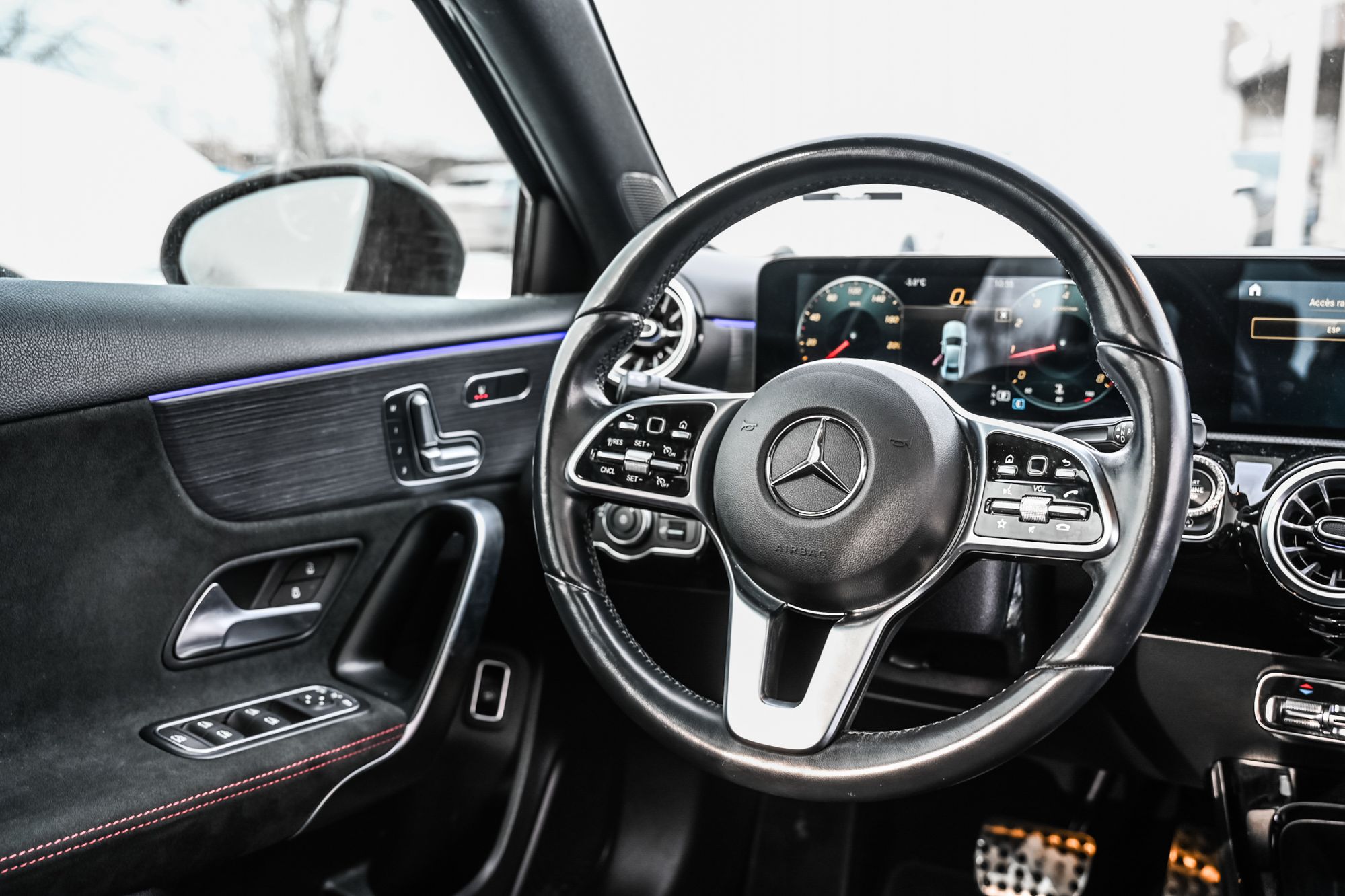 Mercedes-Benz A220  2022