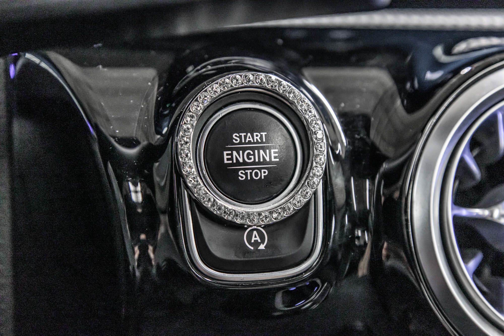 Mercedes-Benz A220  2022