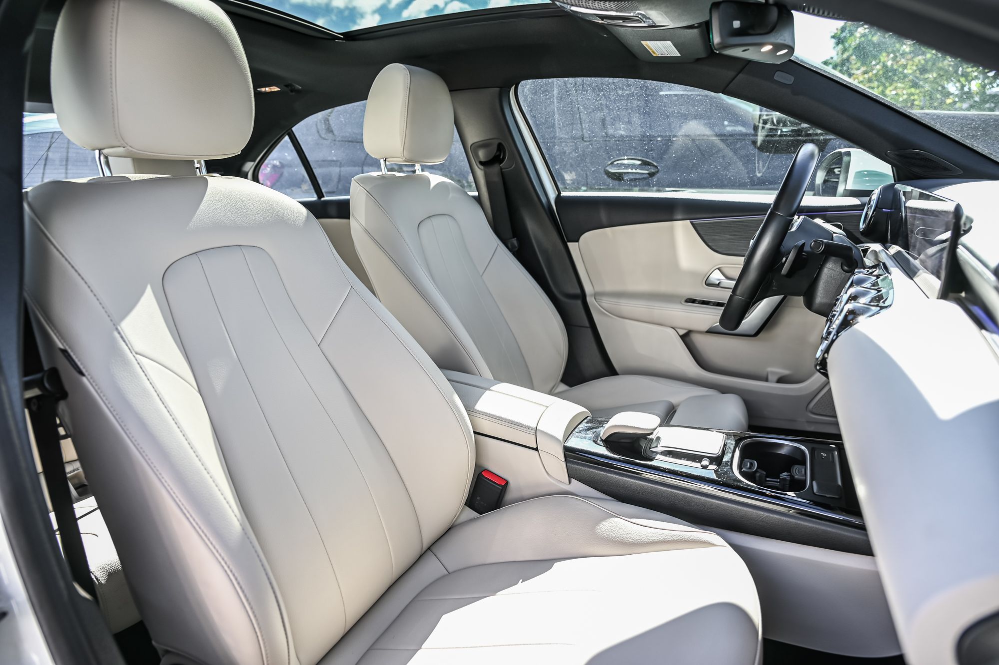 Mercedes-Benz A220  2022