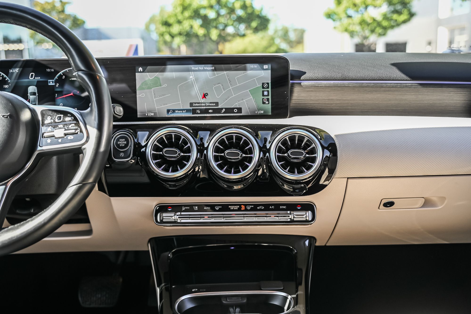 Mercedes-Benz A220  2022