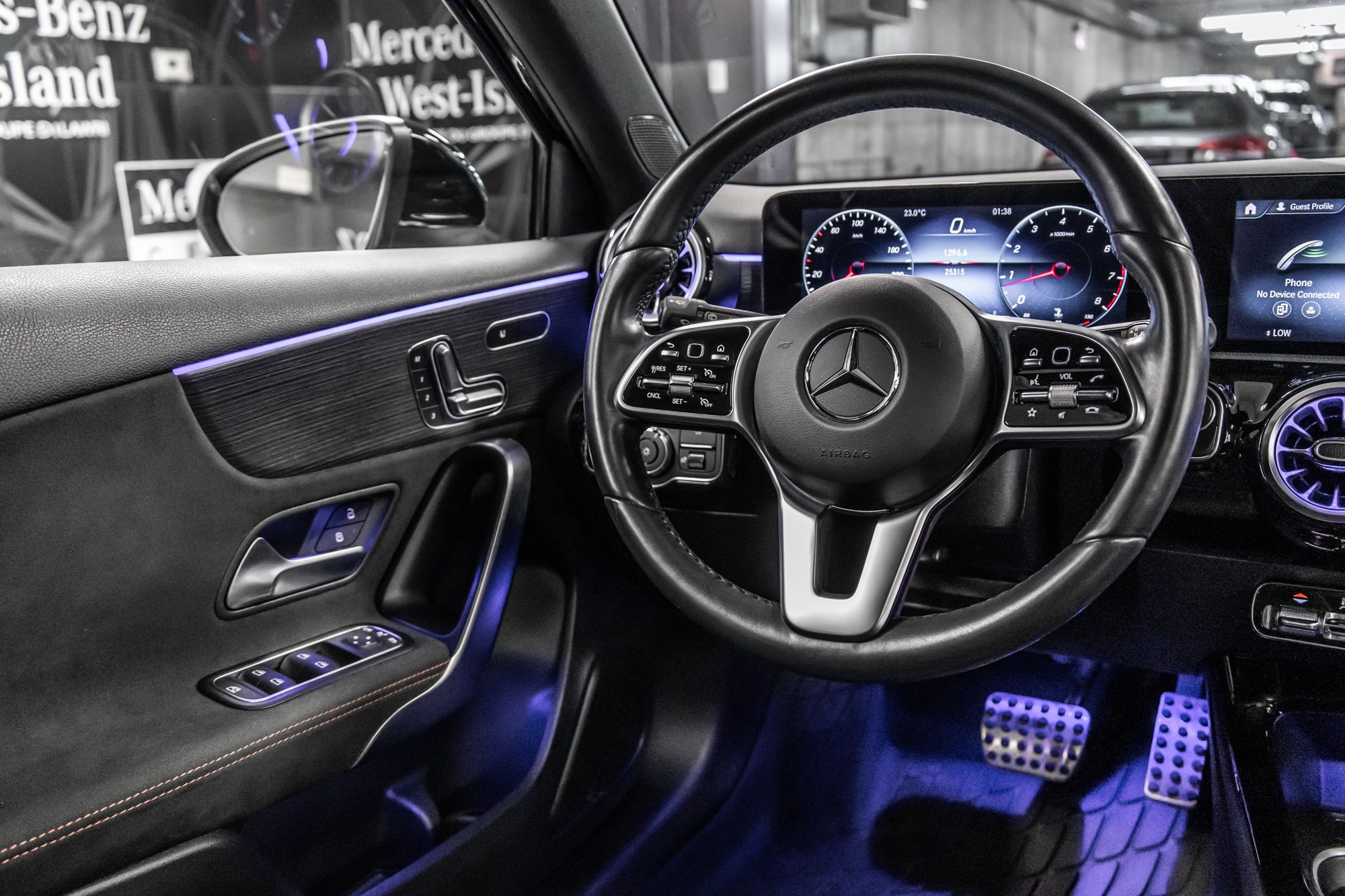 2022 Mercedes-Benz A250 in Dollard-des-Ormeaux, Quebec