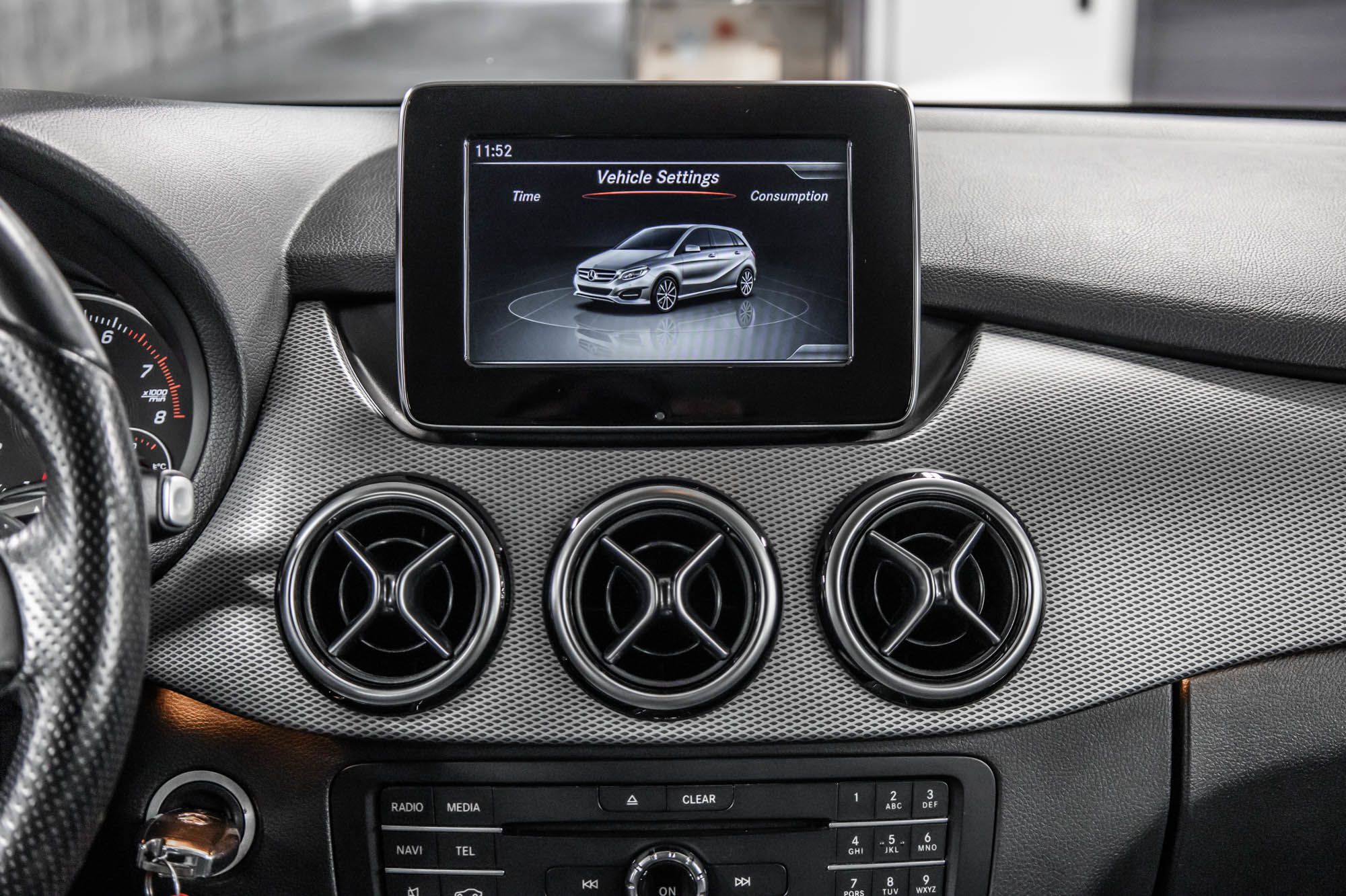 2015 Mercedes-Benz B250 in Dollard-des-Ormeaux, Quebec