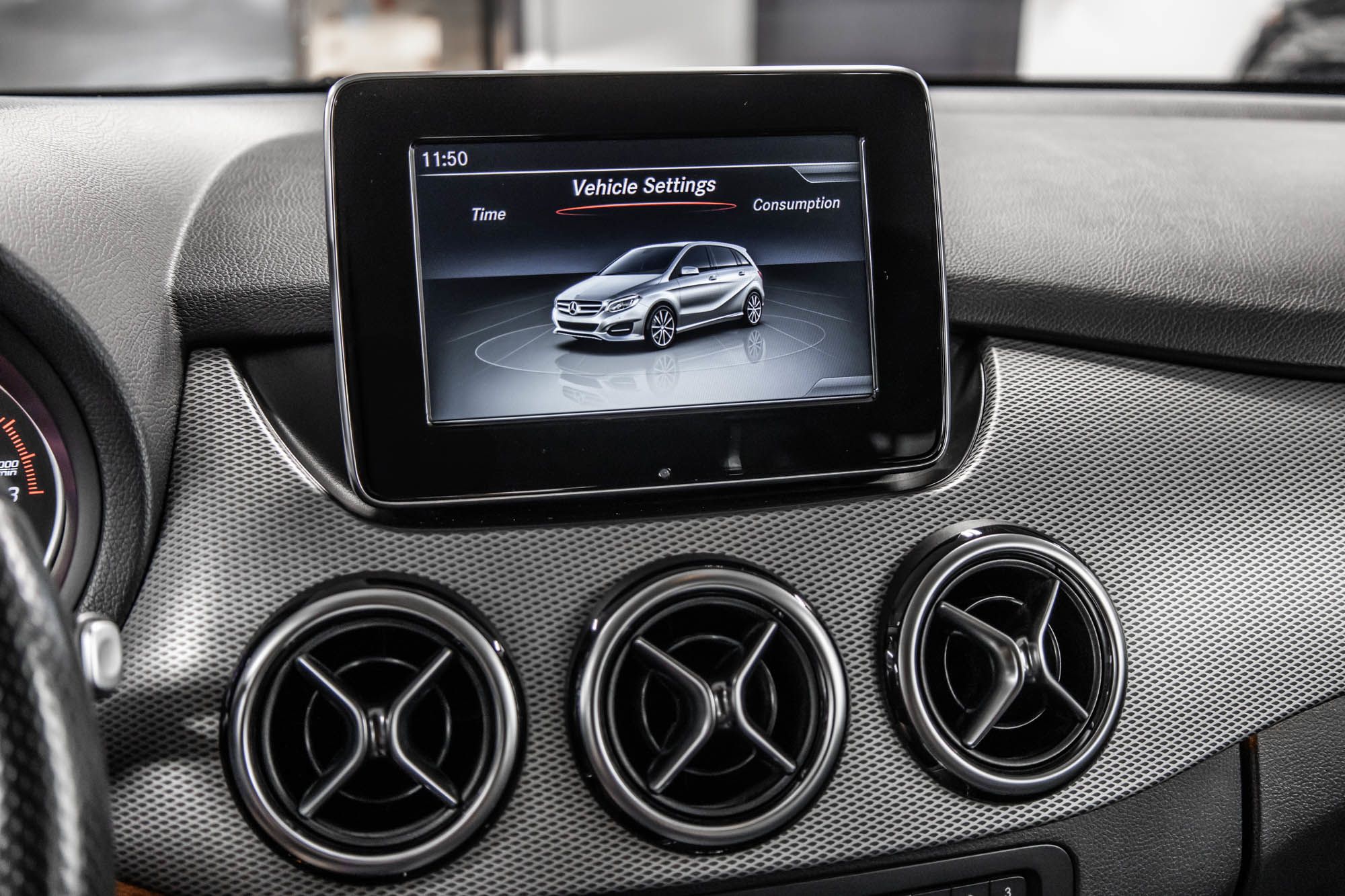 2015 Mercedes-Benz B250 in Dollard-des-Ormeaux, Quebec