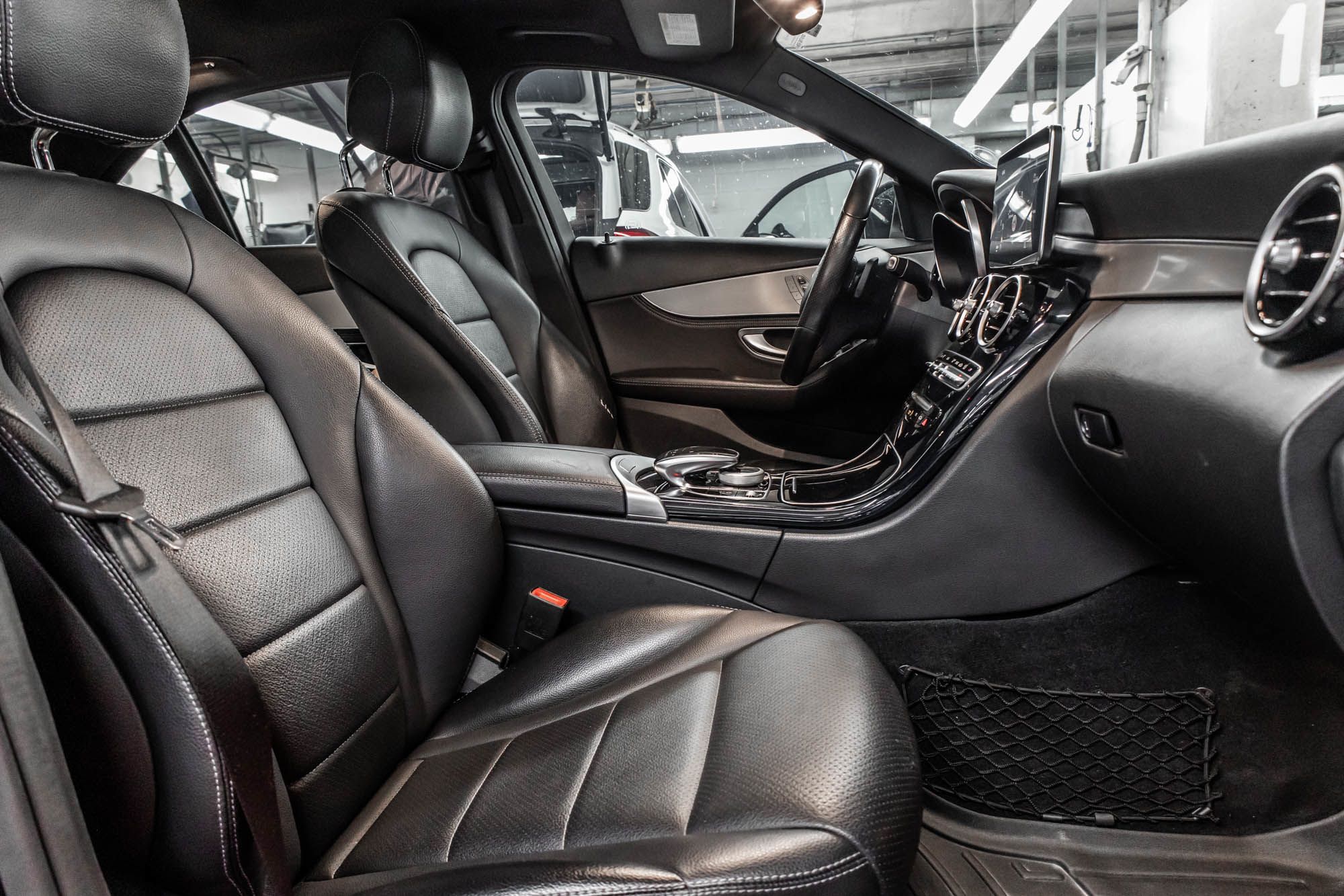 Mercedes-Benz C300  2016 à Dollard-des-Ormeaux, Québec