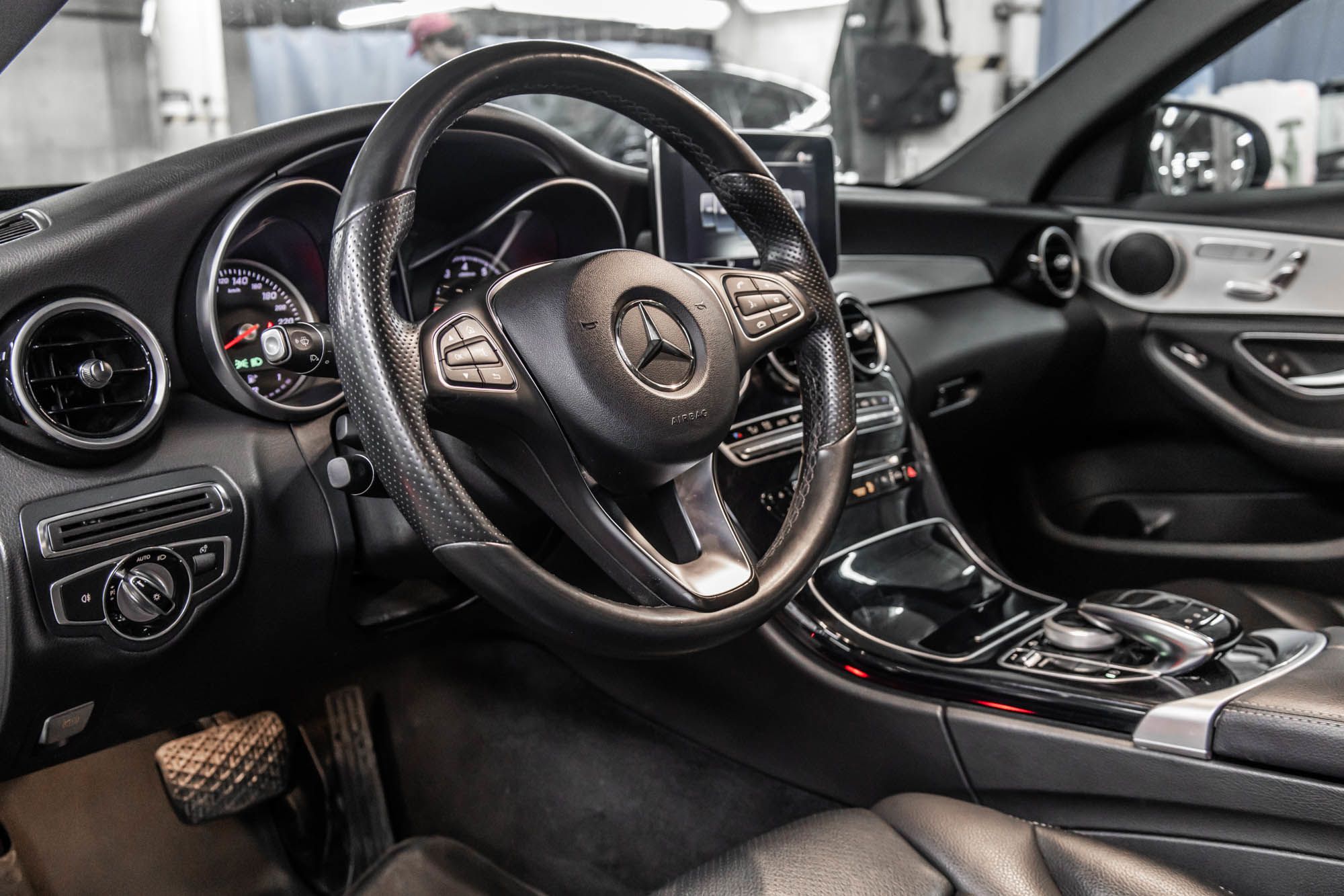 Mercedes-Benz C300  2016 à Dollard-des-Ormeaux, Québec