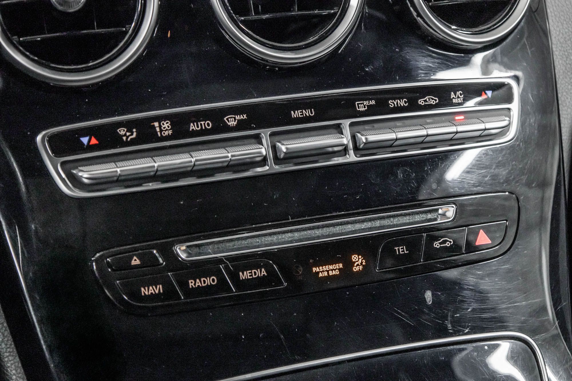 Mercedes-Benz C300  2016 à Dollard-des-Ormeaux, Québec