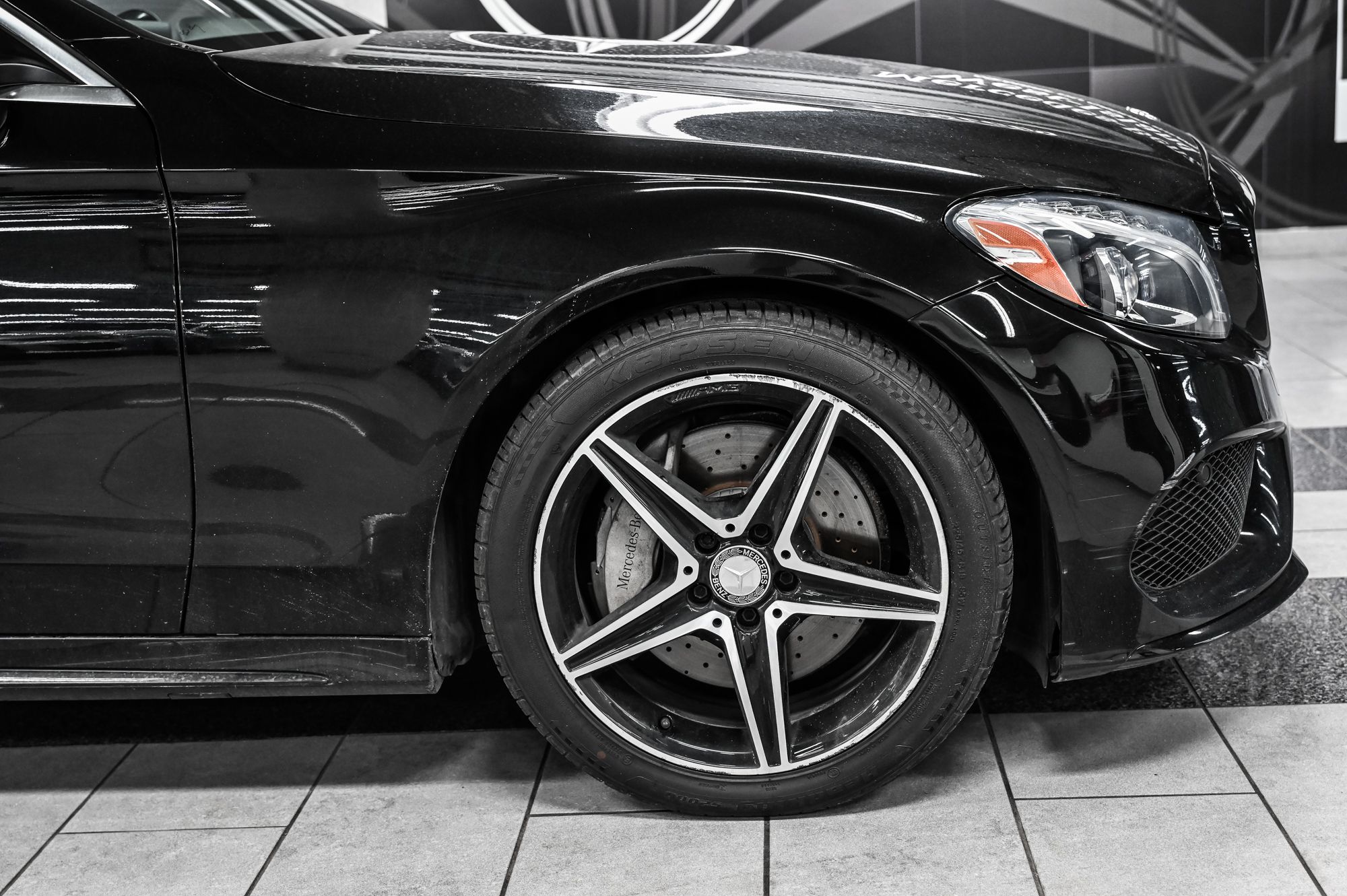 Mercedes-Benz C300  2017 à Dollard-des-Ormeaux, Québec