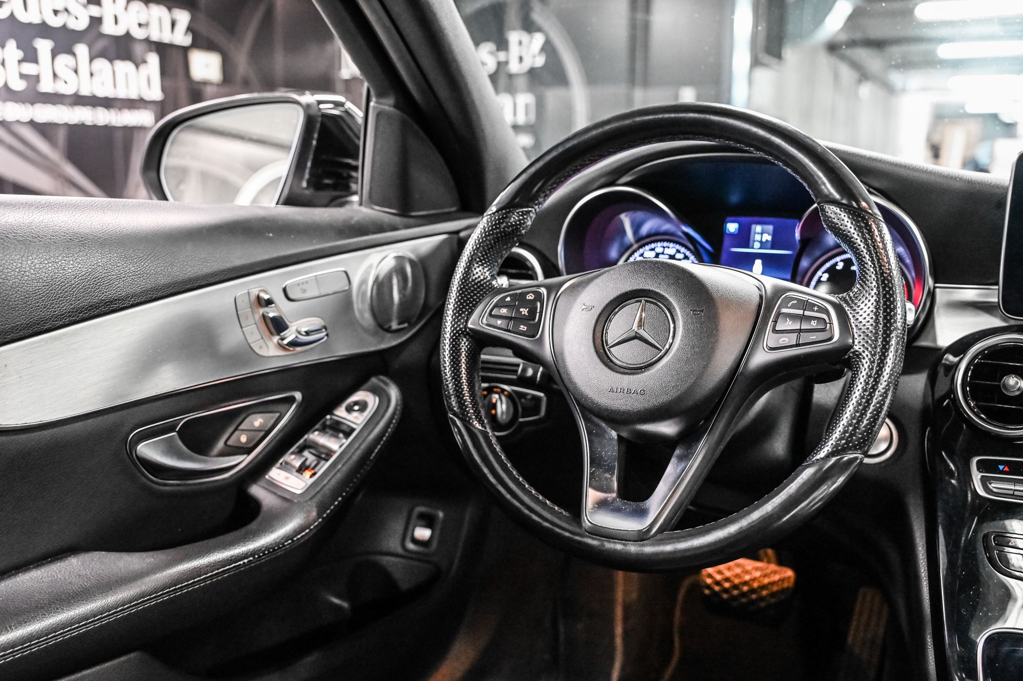 Mercedes-Benz C300  2017 à Dollard-des-Ormeaux, Québec
