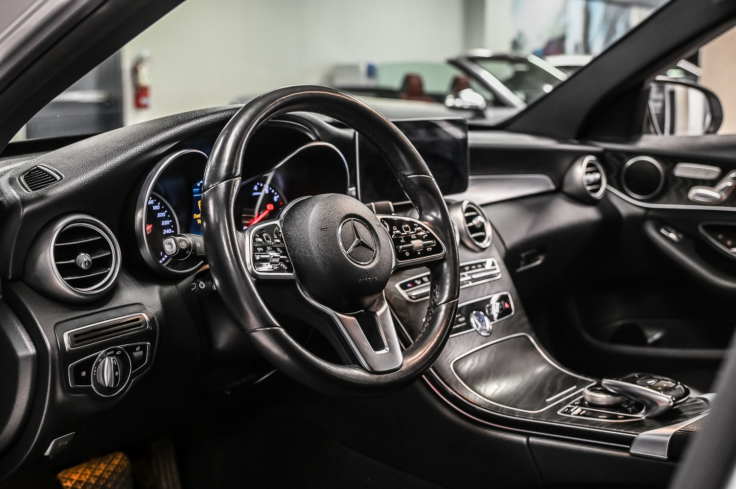 Mercedes-Benz C300  2019 à Dollard-des-Ormeaux, Québec