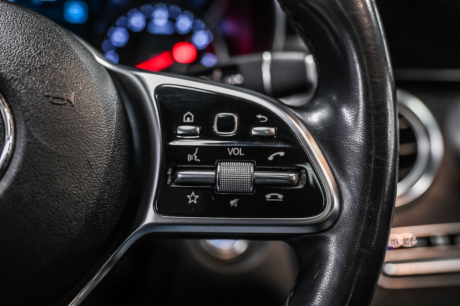 Mercedes-Benz C300  2019 à Dollard-des-Ormeaux, Québec