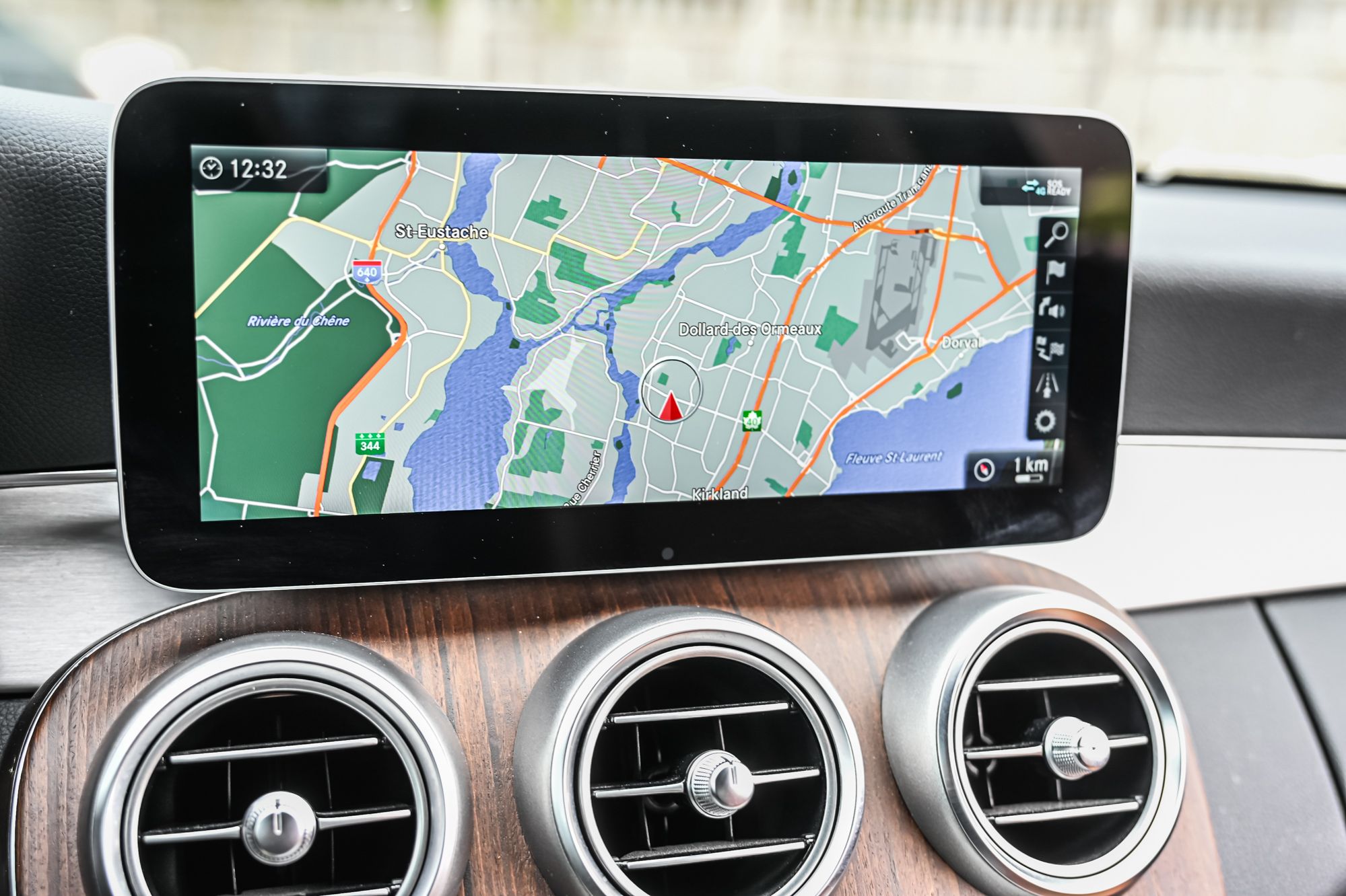 Mercedes-Benz C300  2019