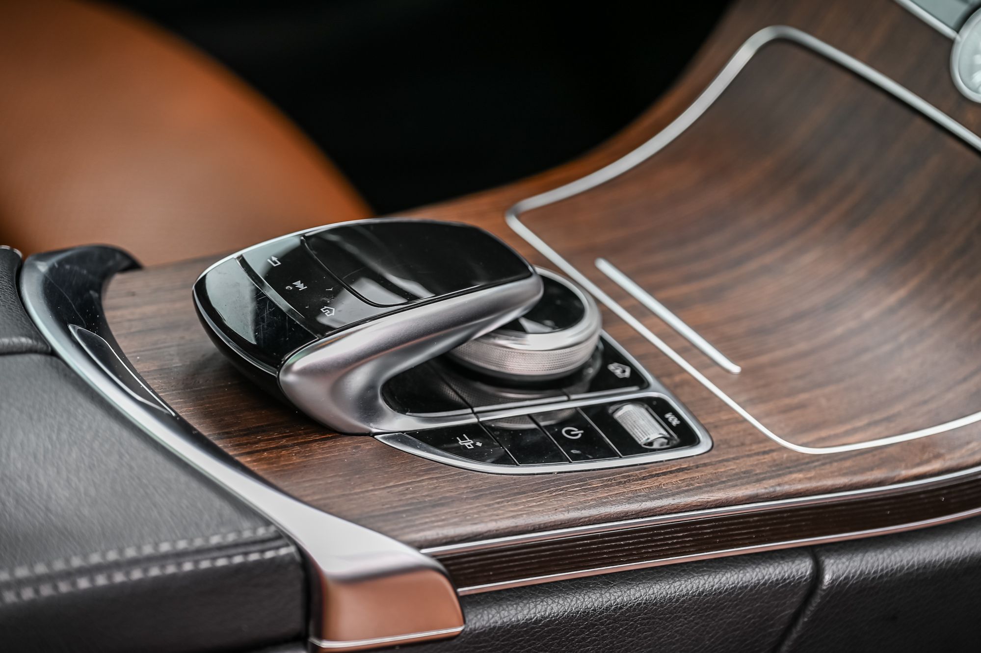 Mercedes-Benz C300  2019