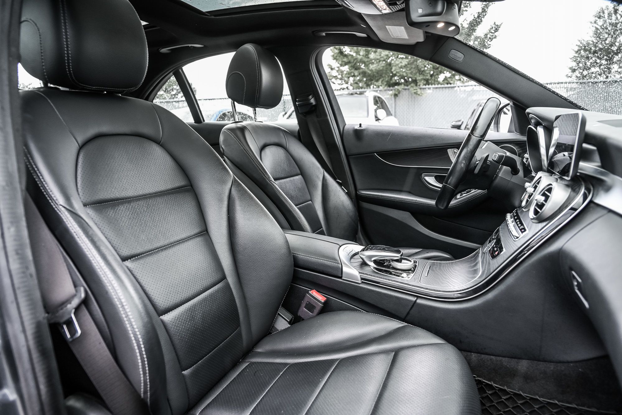 2019 Mercedes-Benz C300