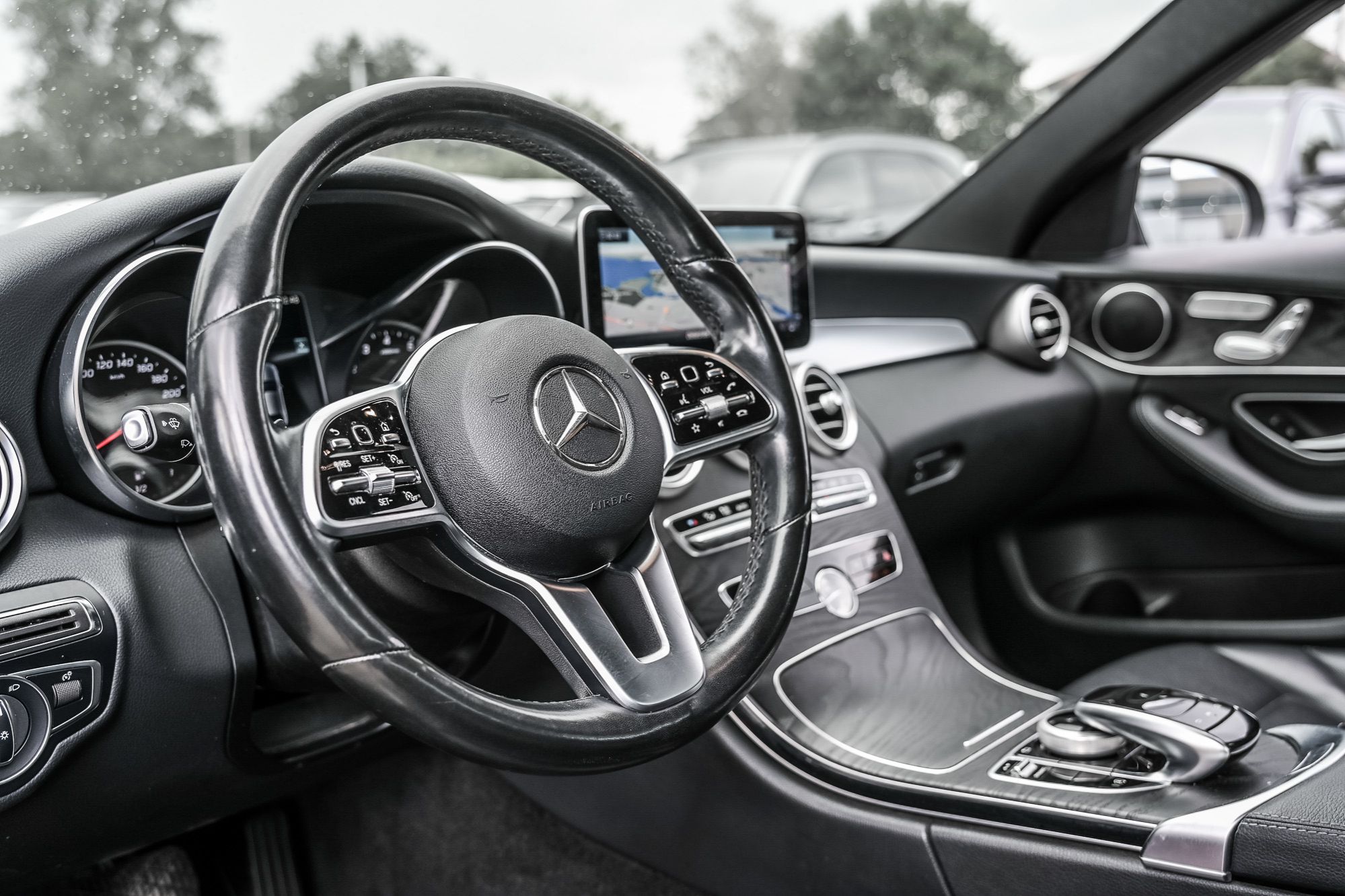 2019 Mercedes-Benz C300