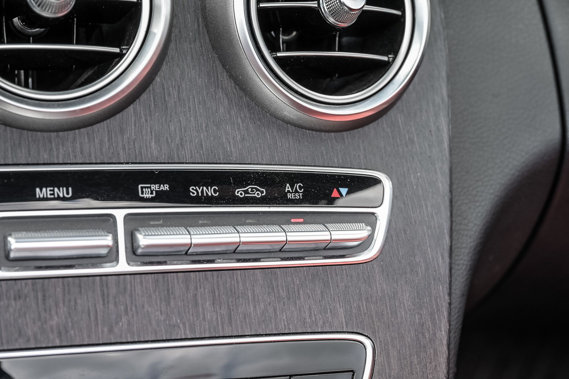 2020 Mercedes-Benz C300