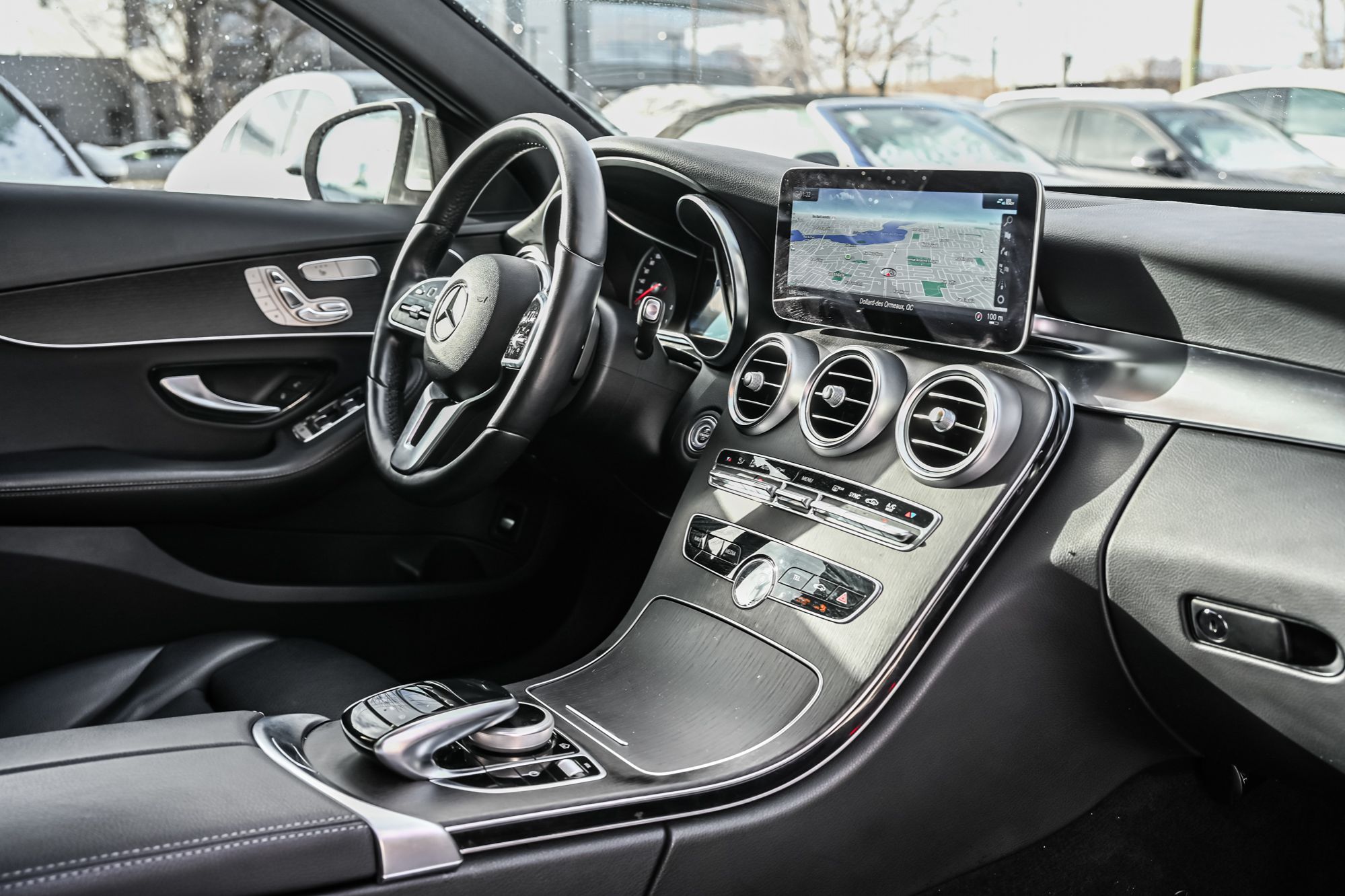 Mercedes-Benz C300  2021