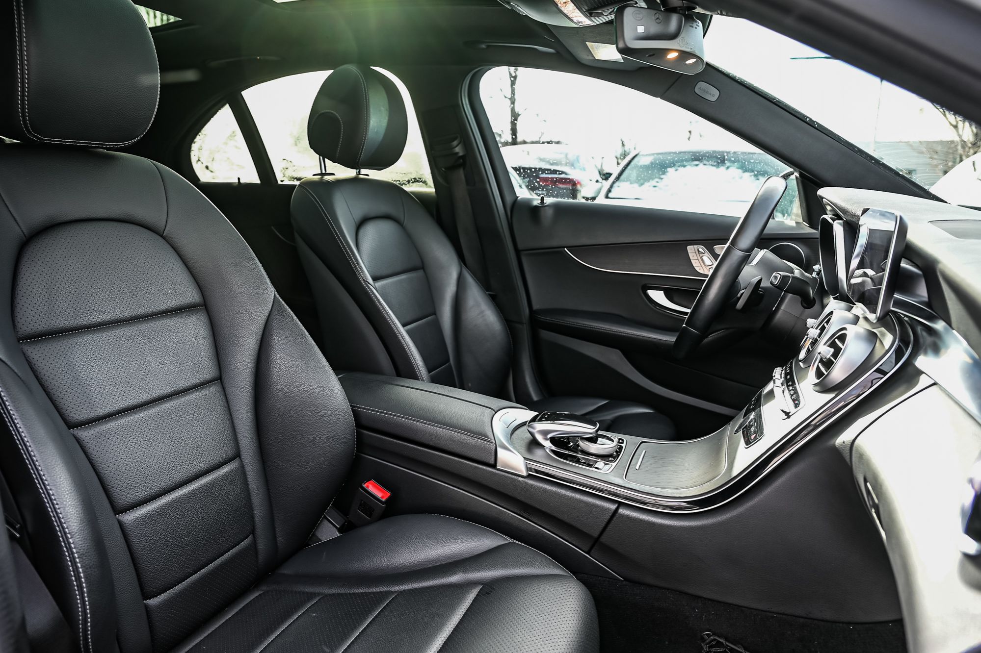 Mercedes-Benz C300  2021