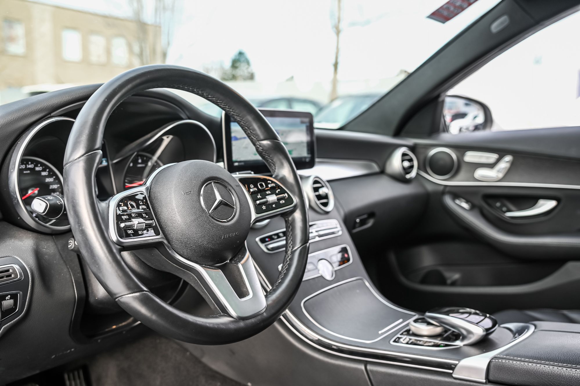 Mercedes-Benz C300  2021