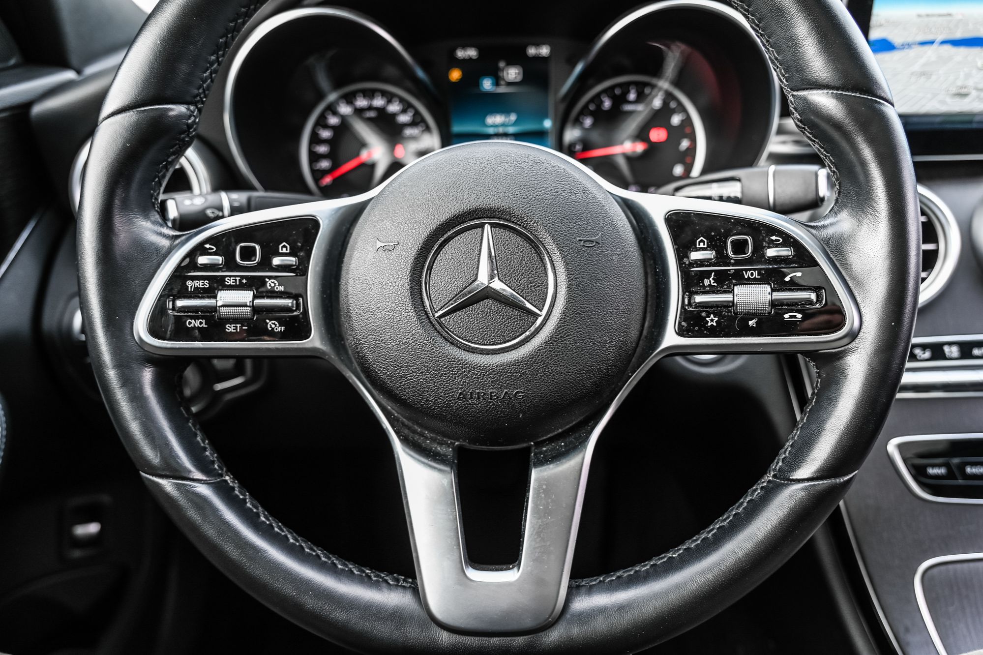 Mercedes-Benz C300  2021