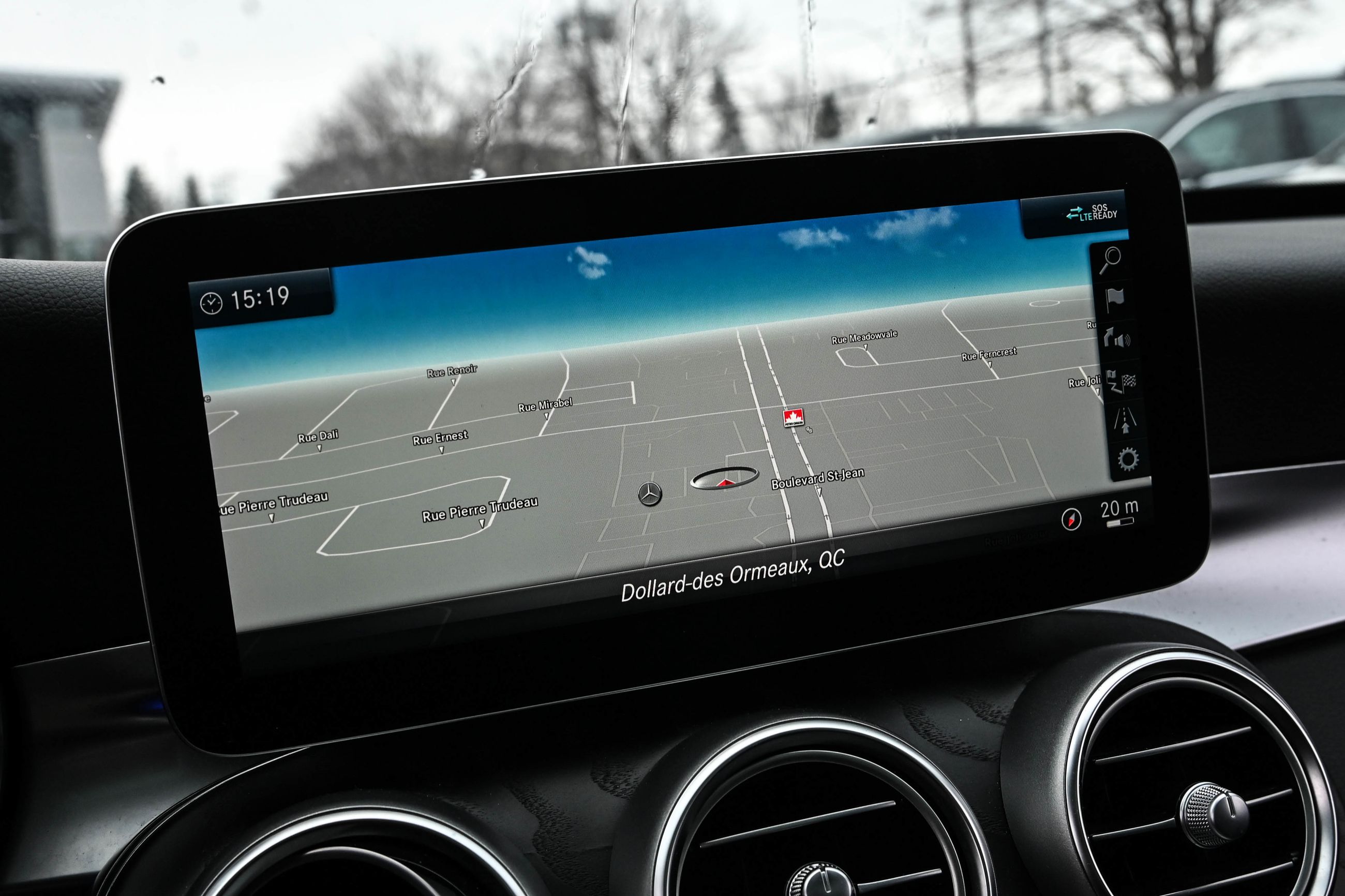 Mercedes-Benz C300  2021