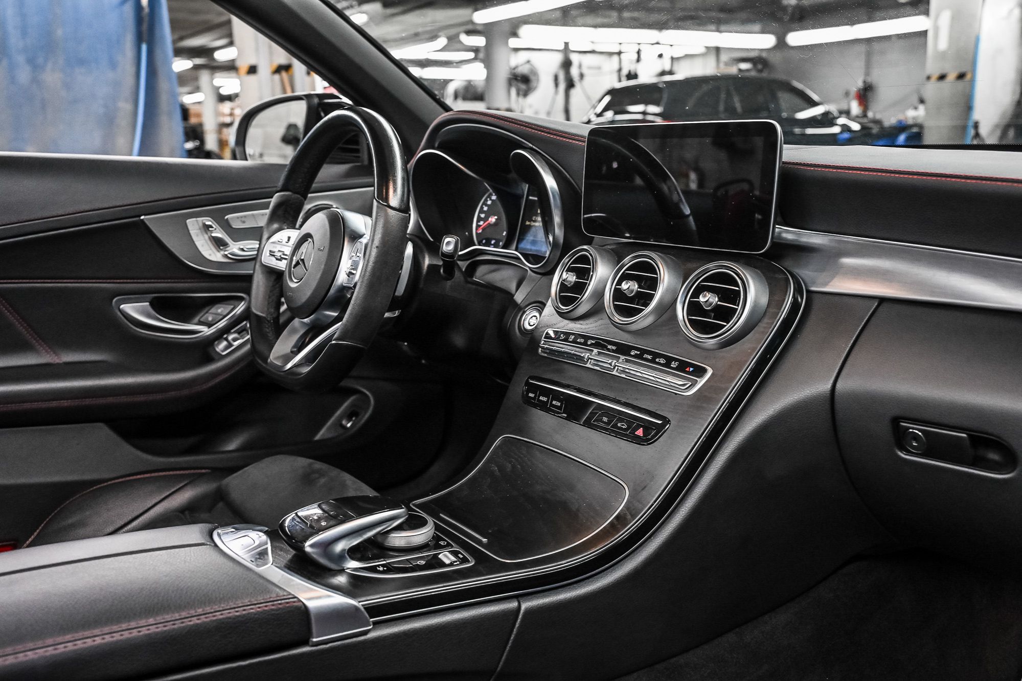 2022 Mercedes-Benz C300