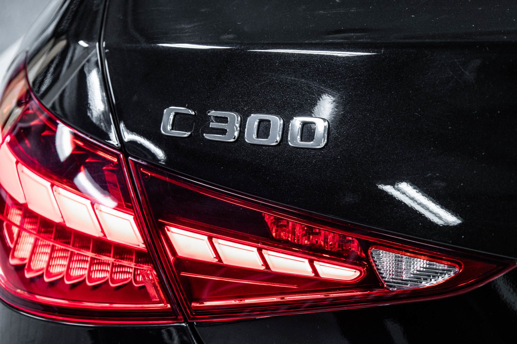 Mercedes-Benz C300  2023 à Dollard-des-Ormeaux, Québec