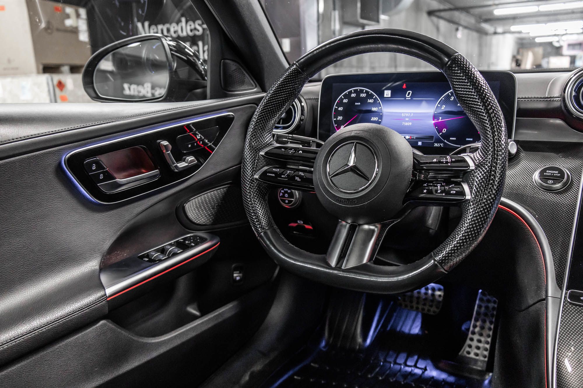 Mercedes-Benz C300  2023 à Dollard-des-Ormeaux, Québec