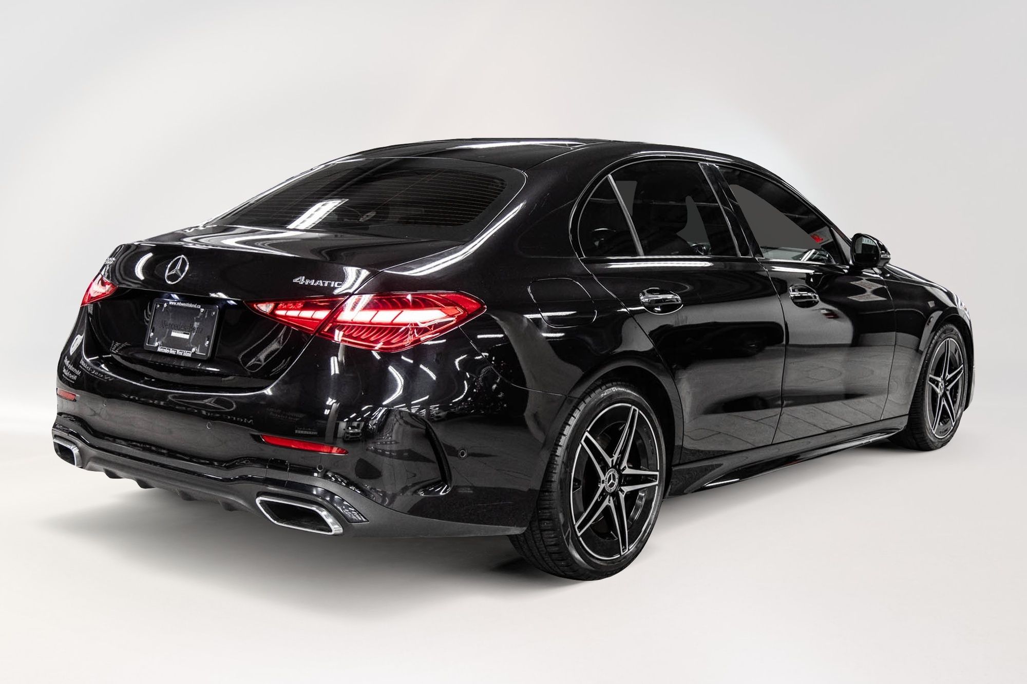 Mercedes-Benz C300  2023 à Dollard-des-Ormeaux, Québec