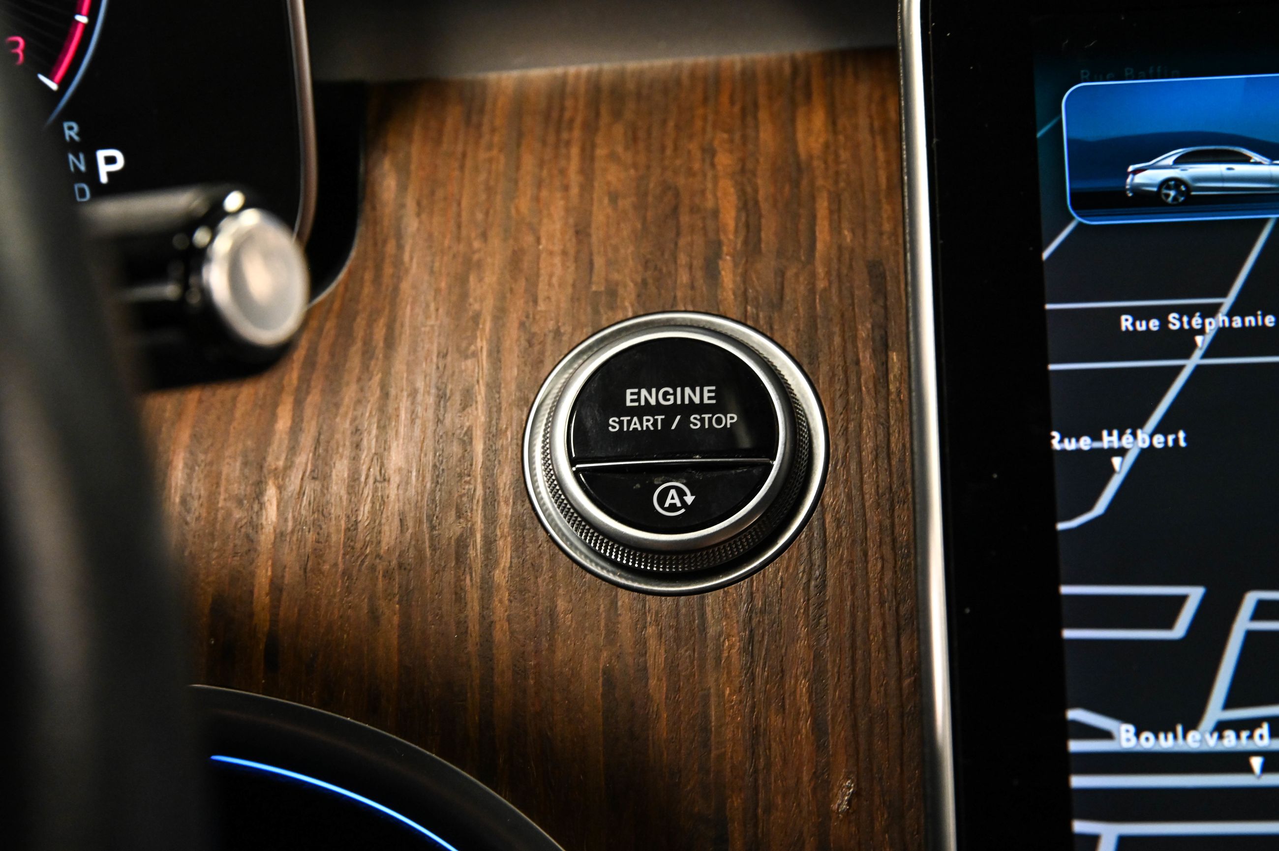 2023 Mercedes-Benz C300