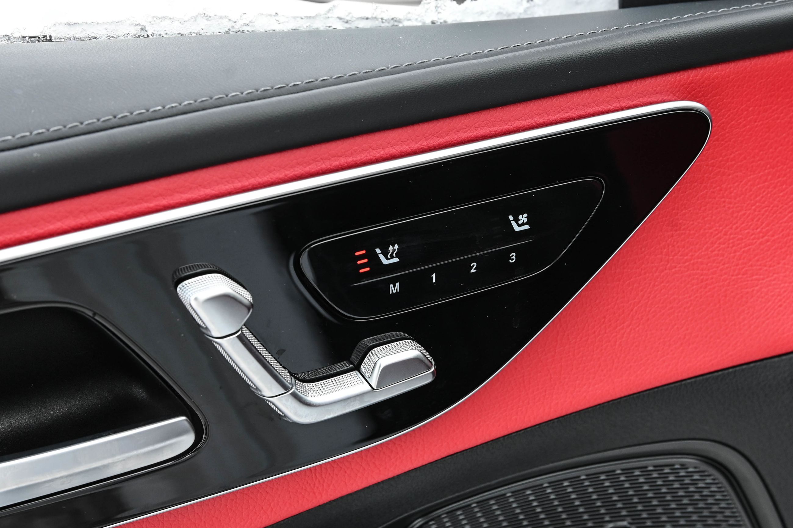 Mercedes-Benz C300  2023