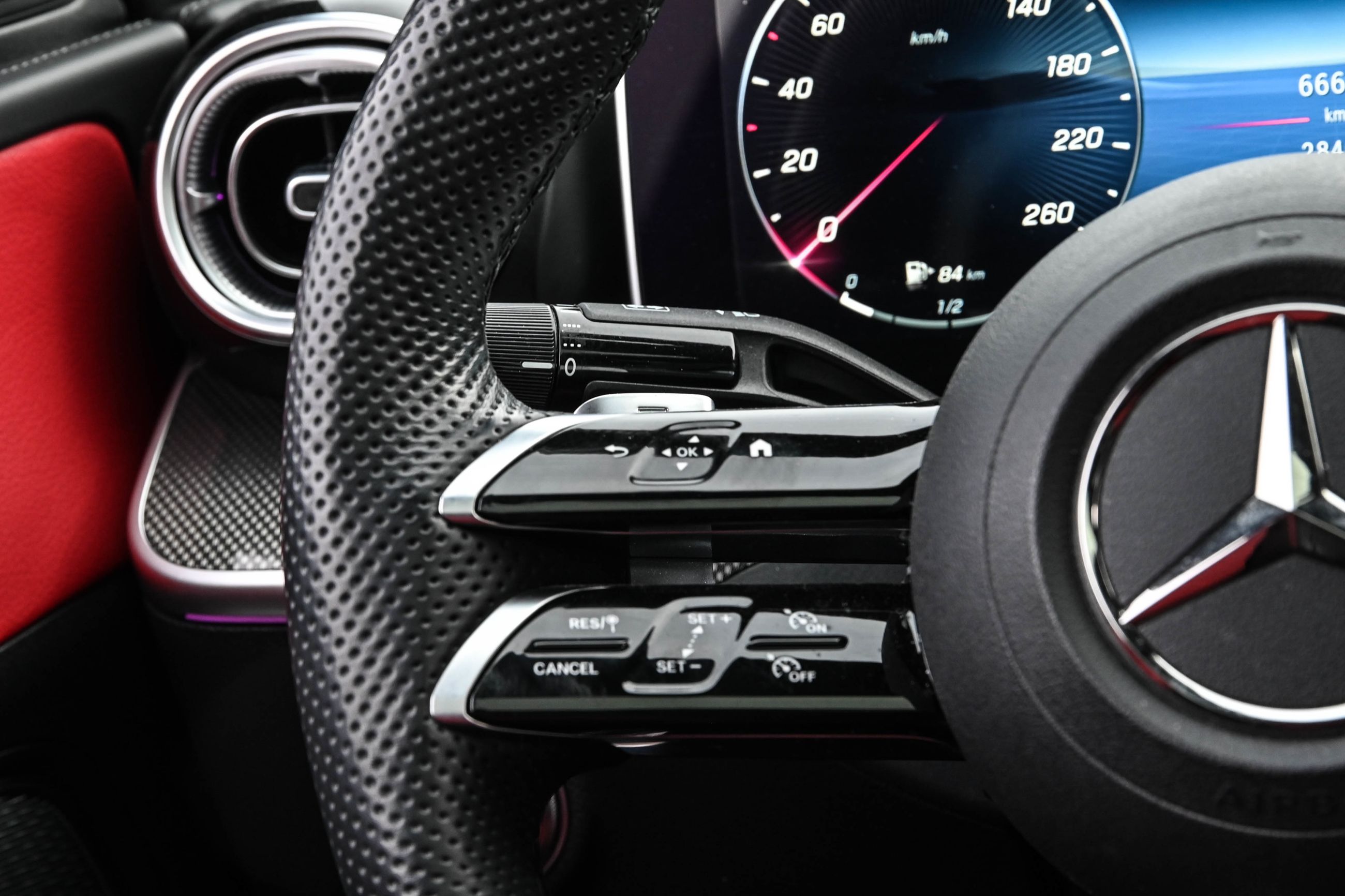 Mercedes-Benz C300  2023