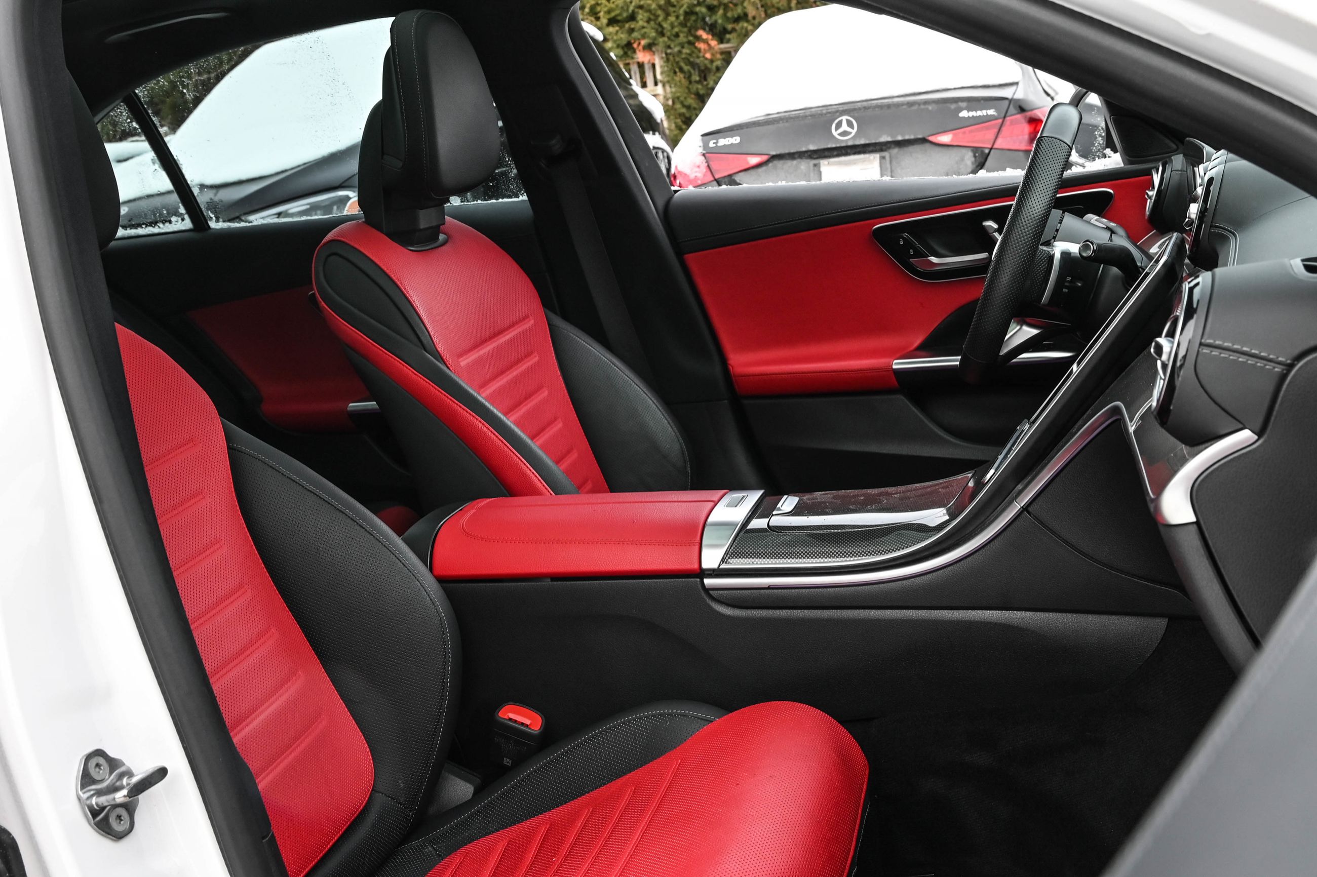 Mercedes-Benz C300  2023