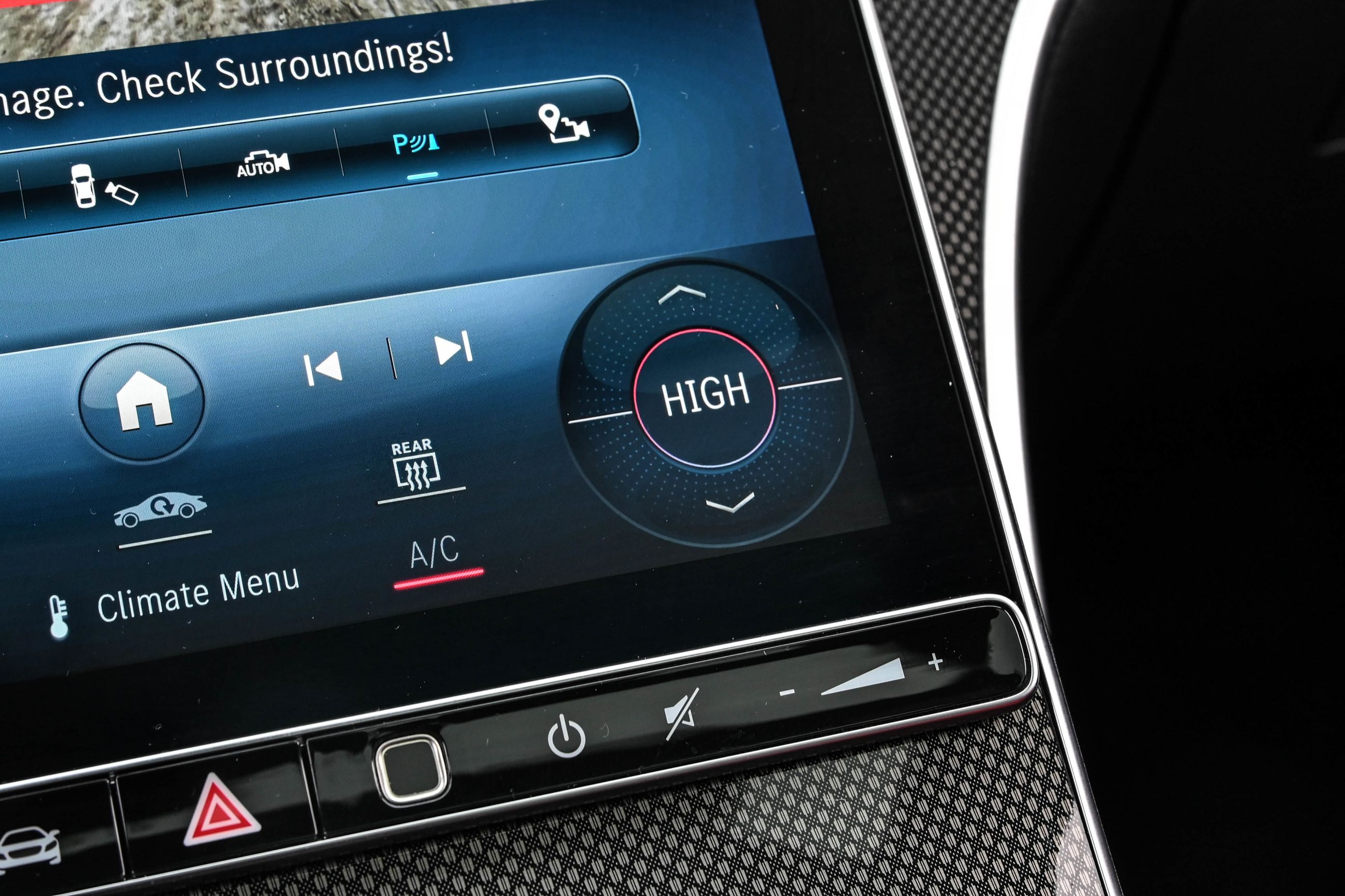 Mercedes-Benz C300  2023