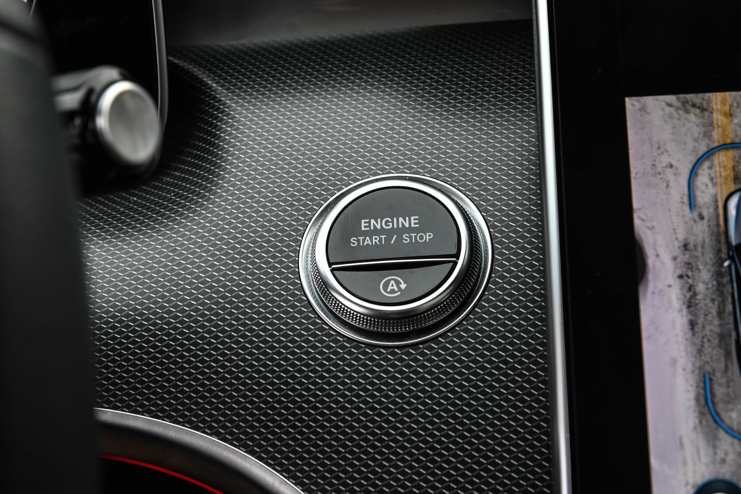 Mercedes-Benz C300  2023