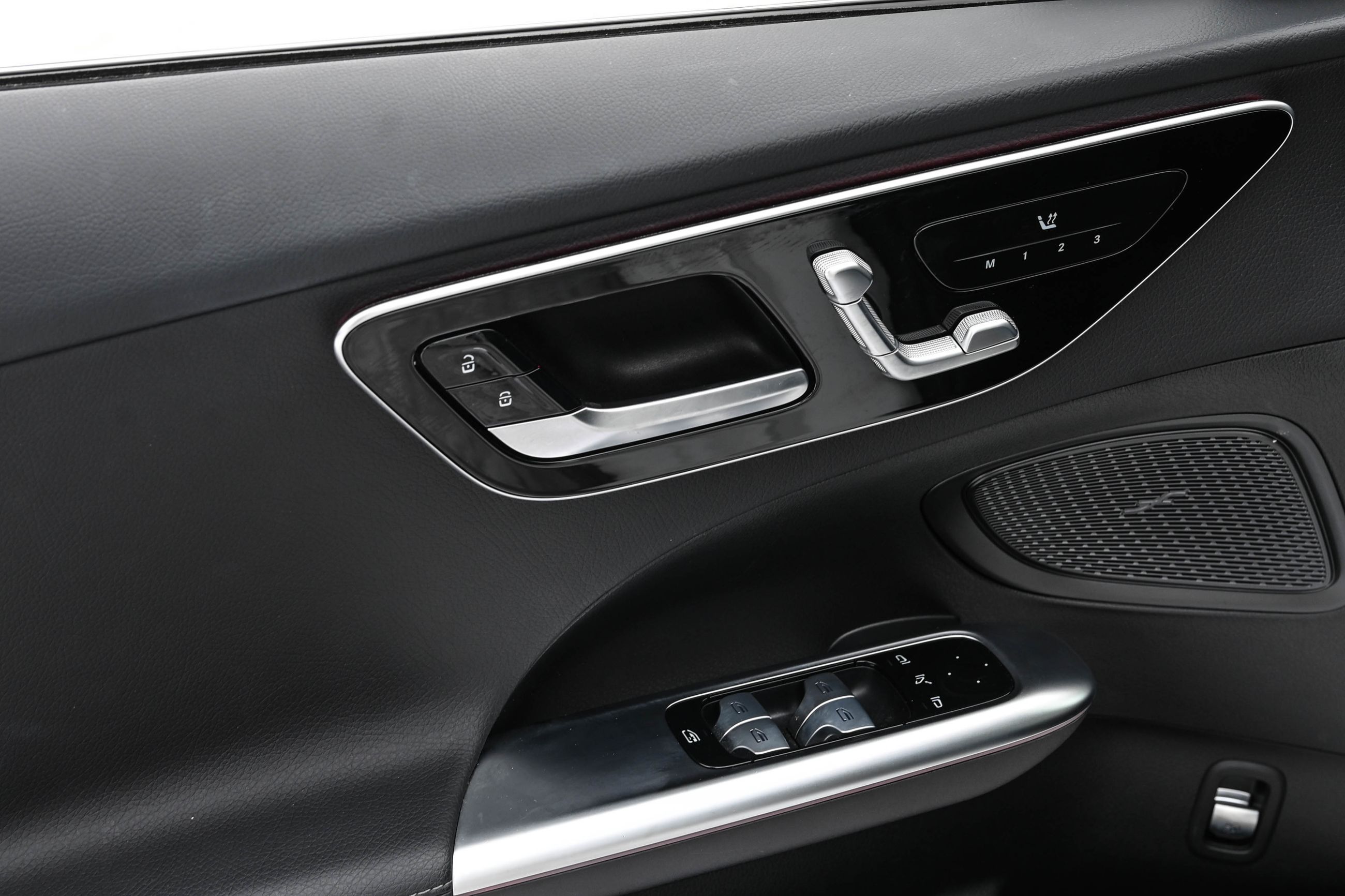 Mercedes-Benz C300  2023