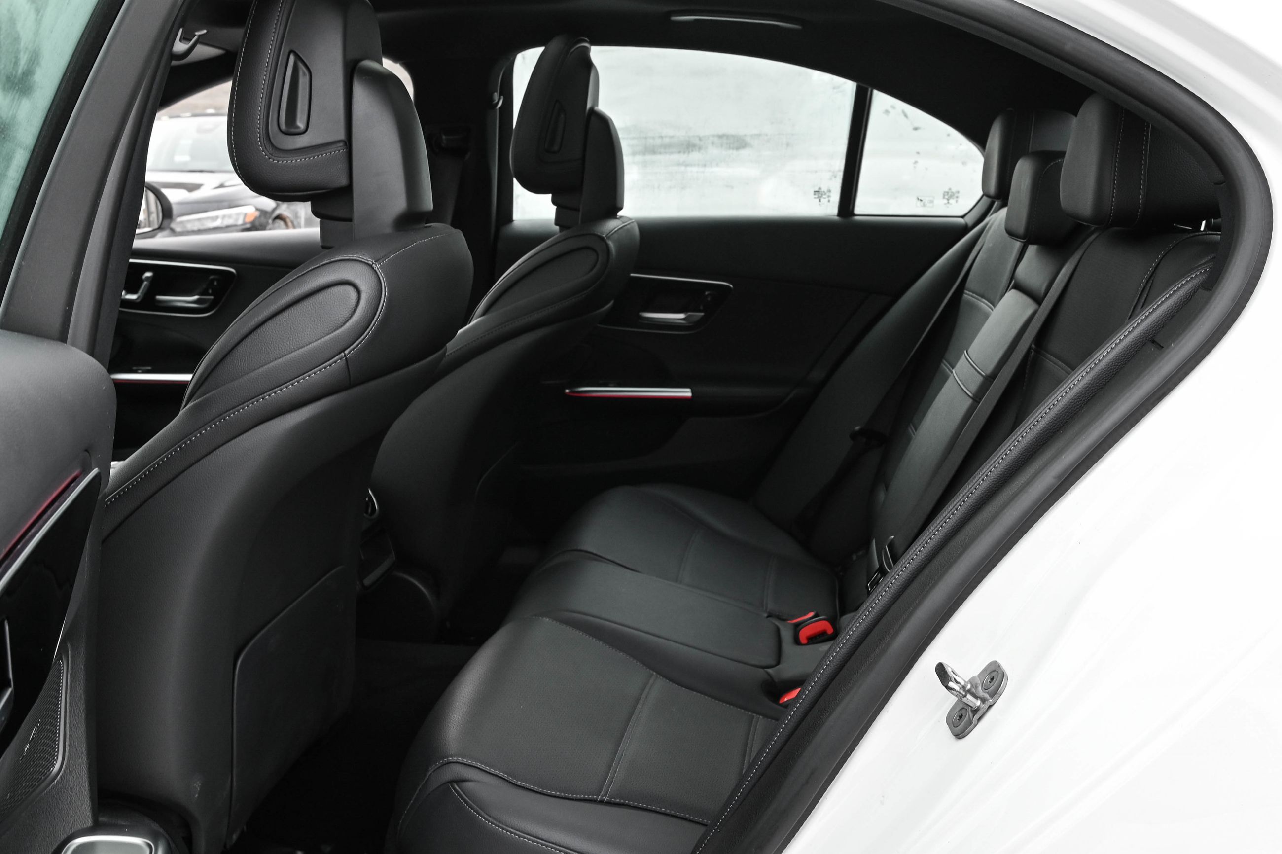 Mercedes-Benz C300  2023