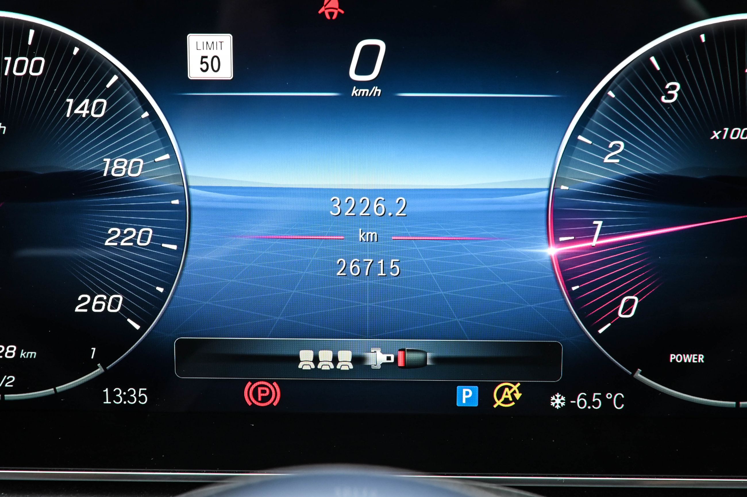 Mercedes-Benz C300  2023