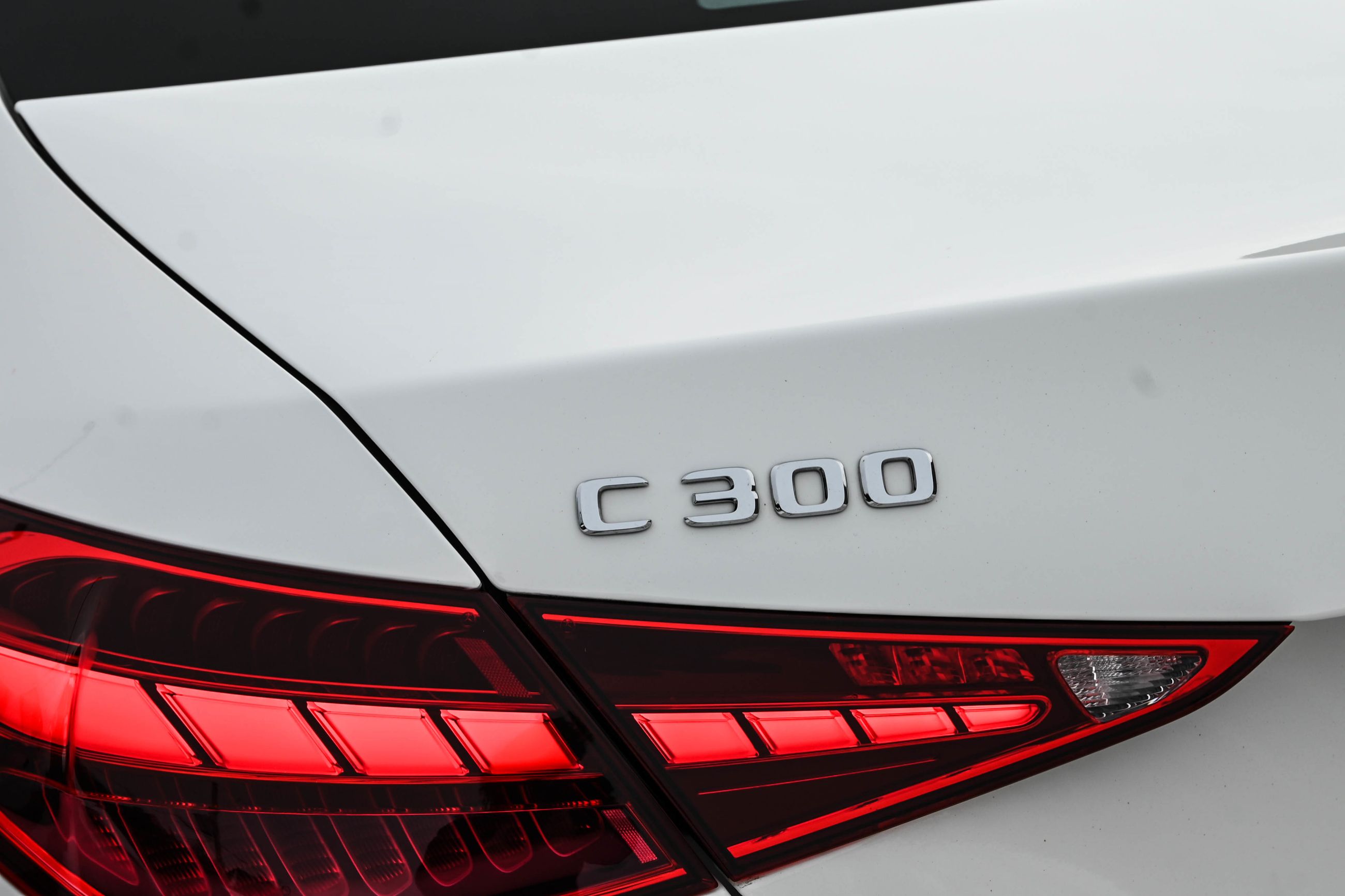 Mercedes-Benz C300  2023