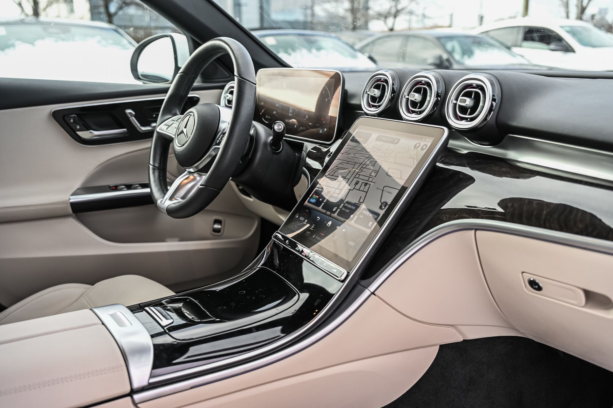 Mercedes-Benz C300  2023