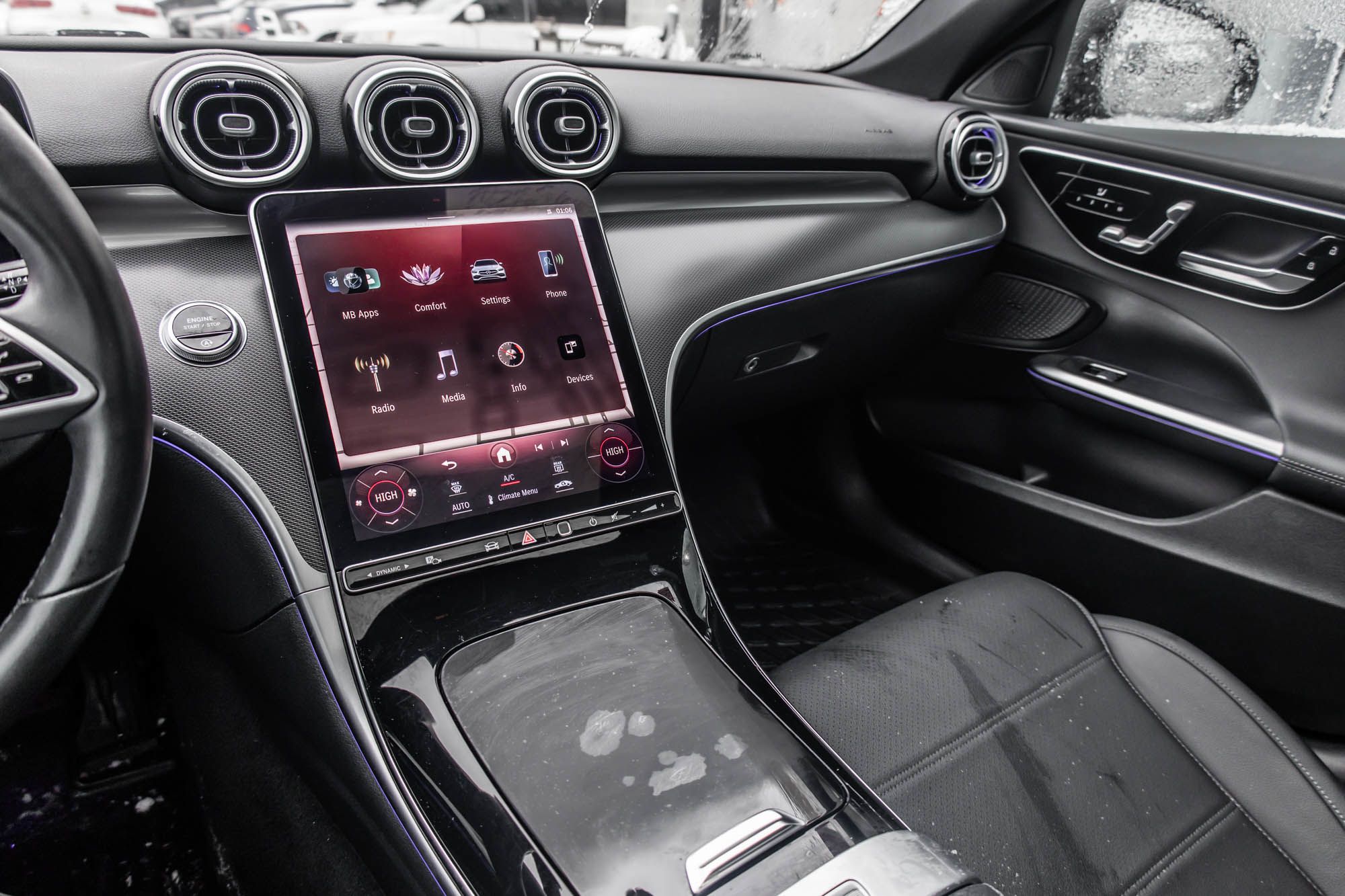 Mercedes-Benz C300  2023