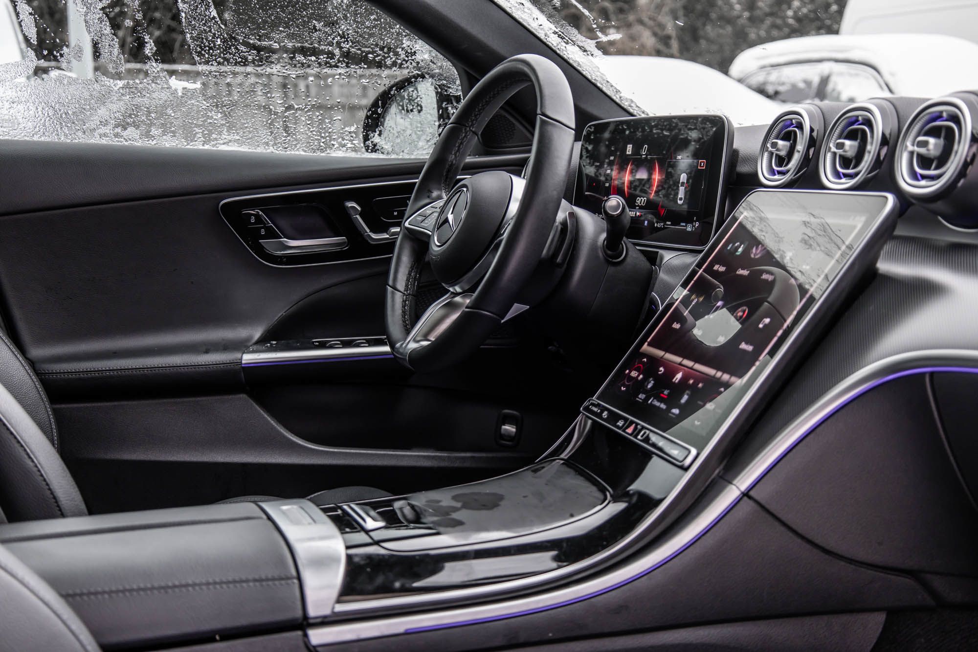 Mercedes-Benz C300  2023