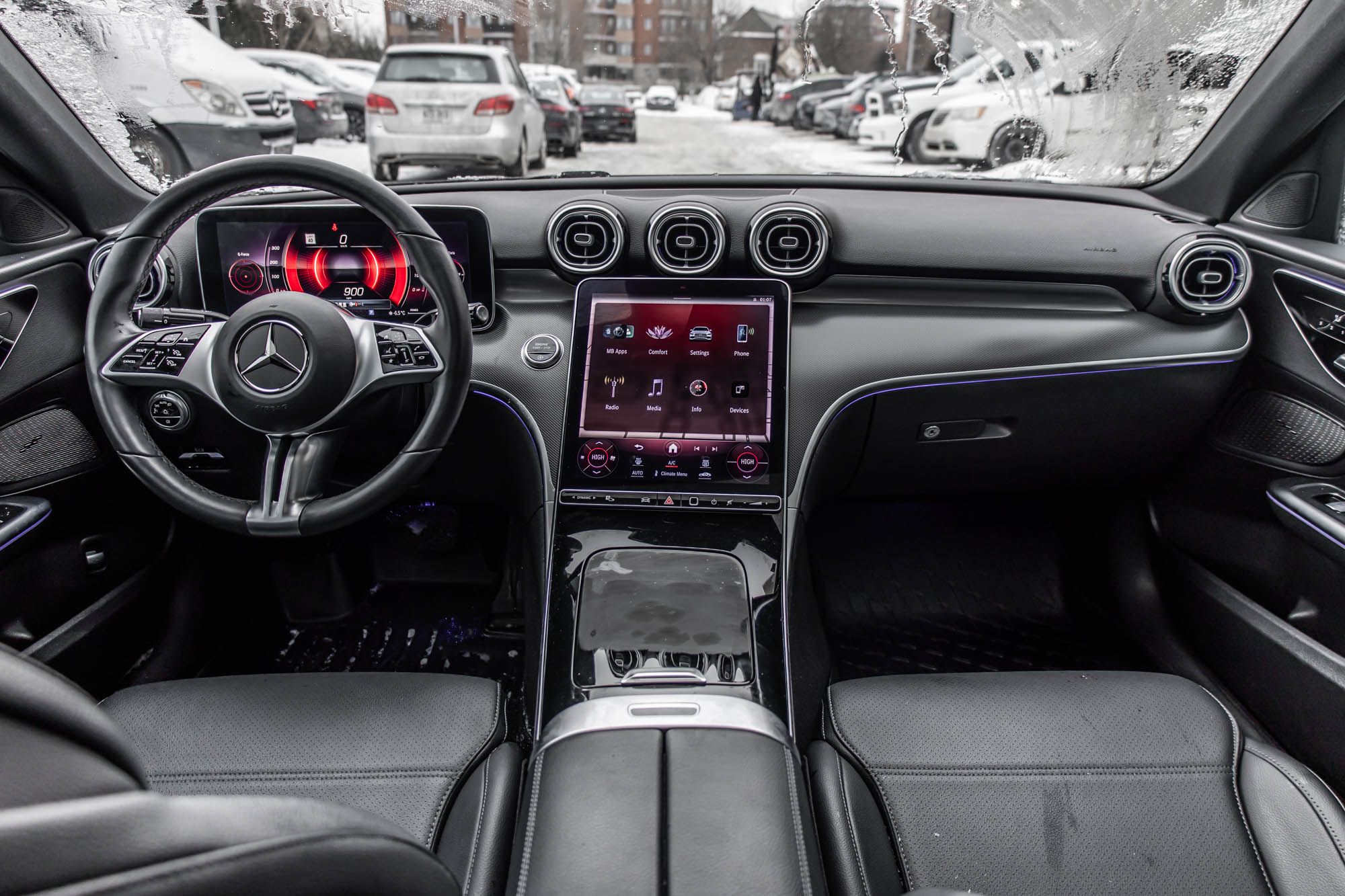 Mercedes-Benz C300  2023