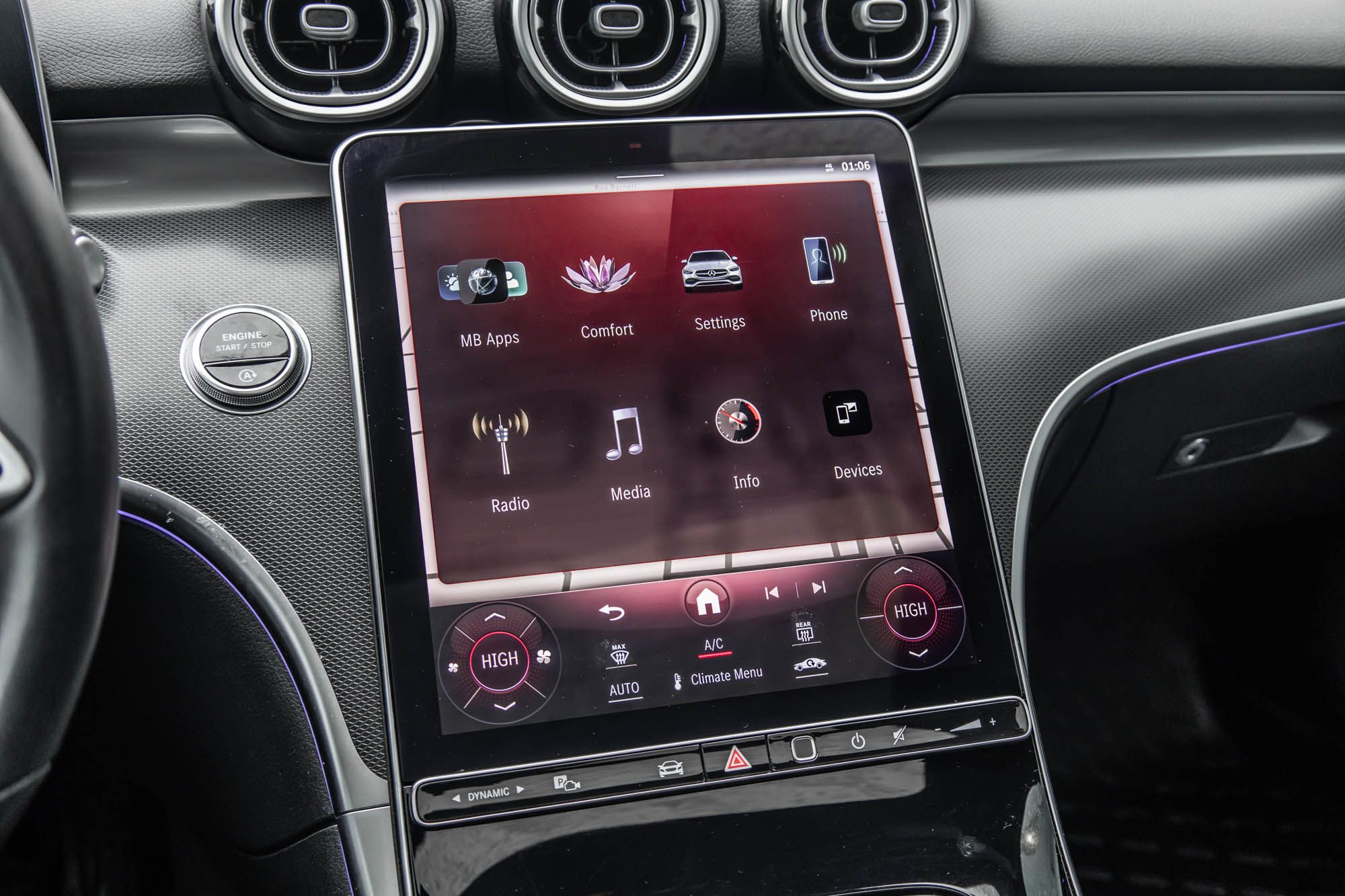 Mercedes-Benz C300  2023