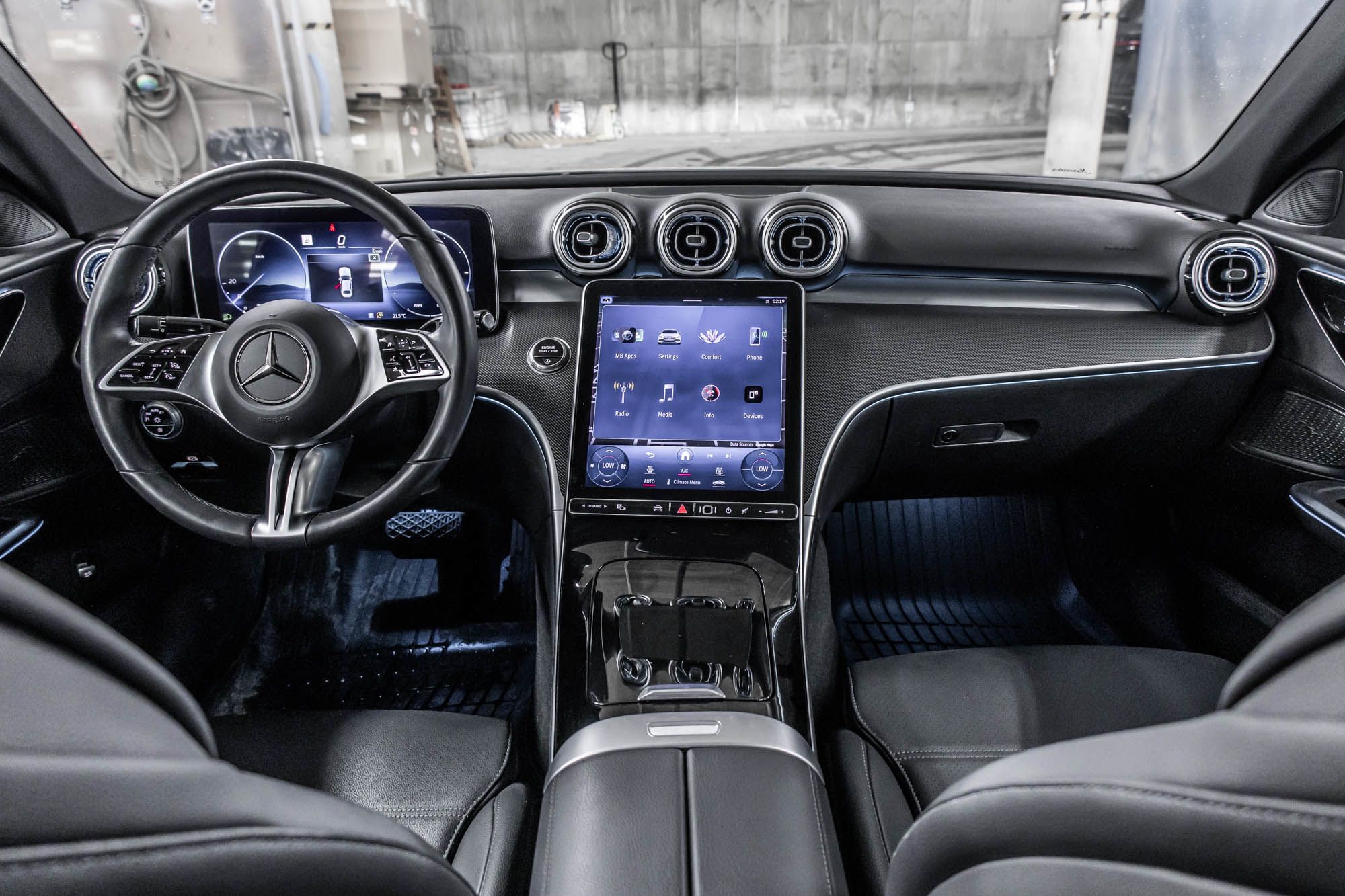 Mercedes-Benz C300  2023