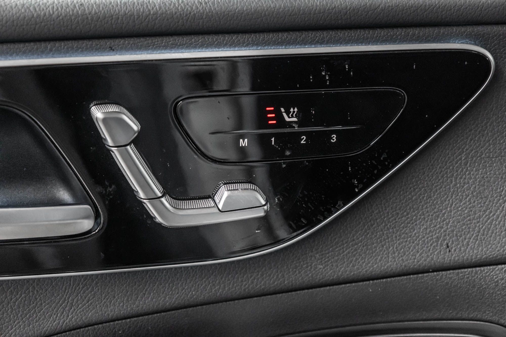 Mercedes-Benz C300  2023