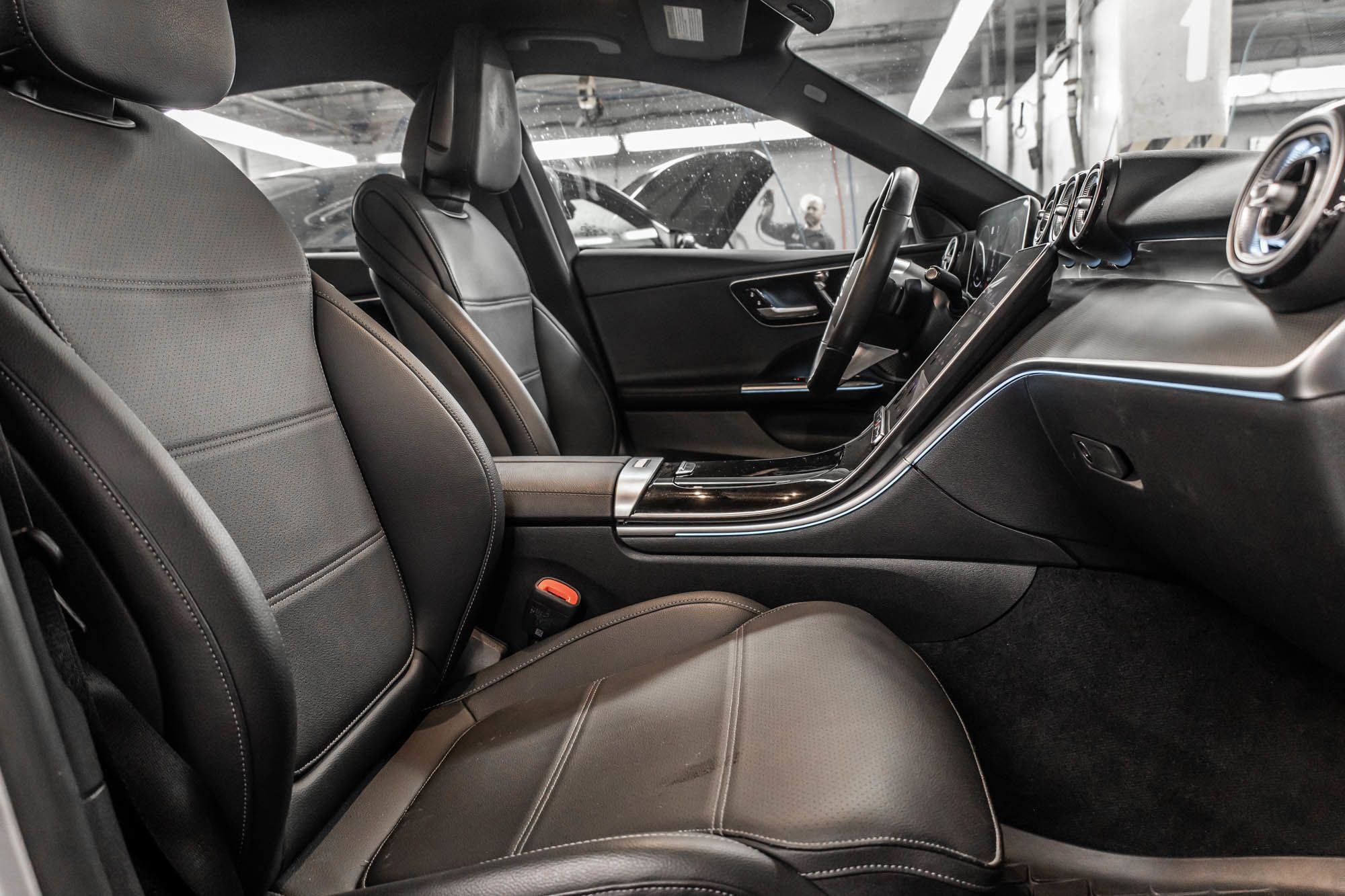 Mercedes-Benz C300  2023