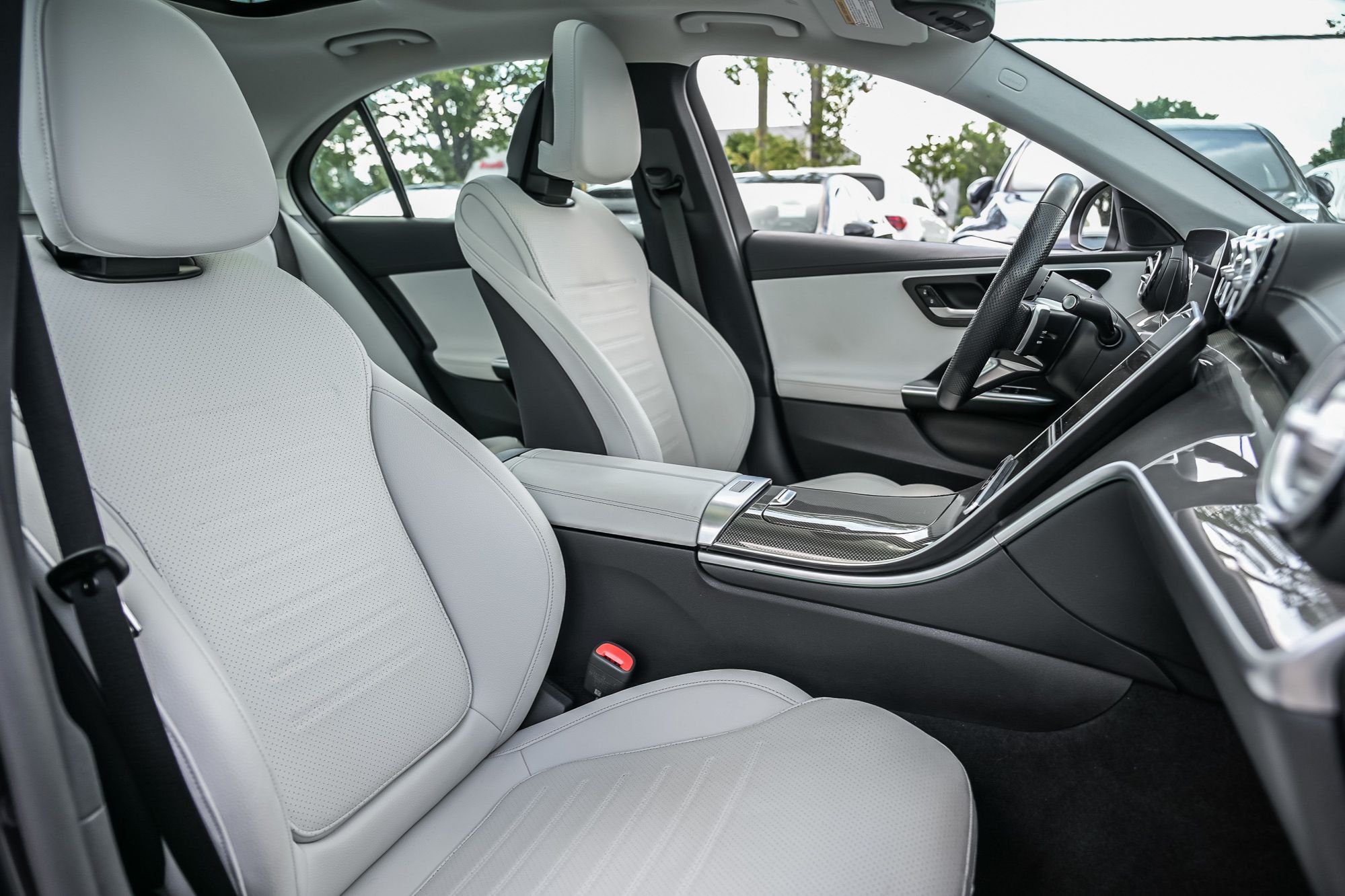 Mercedes-Benz C300  2023