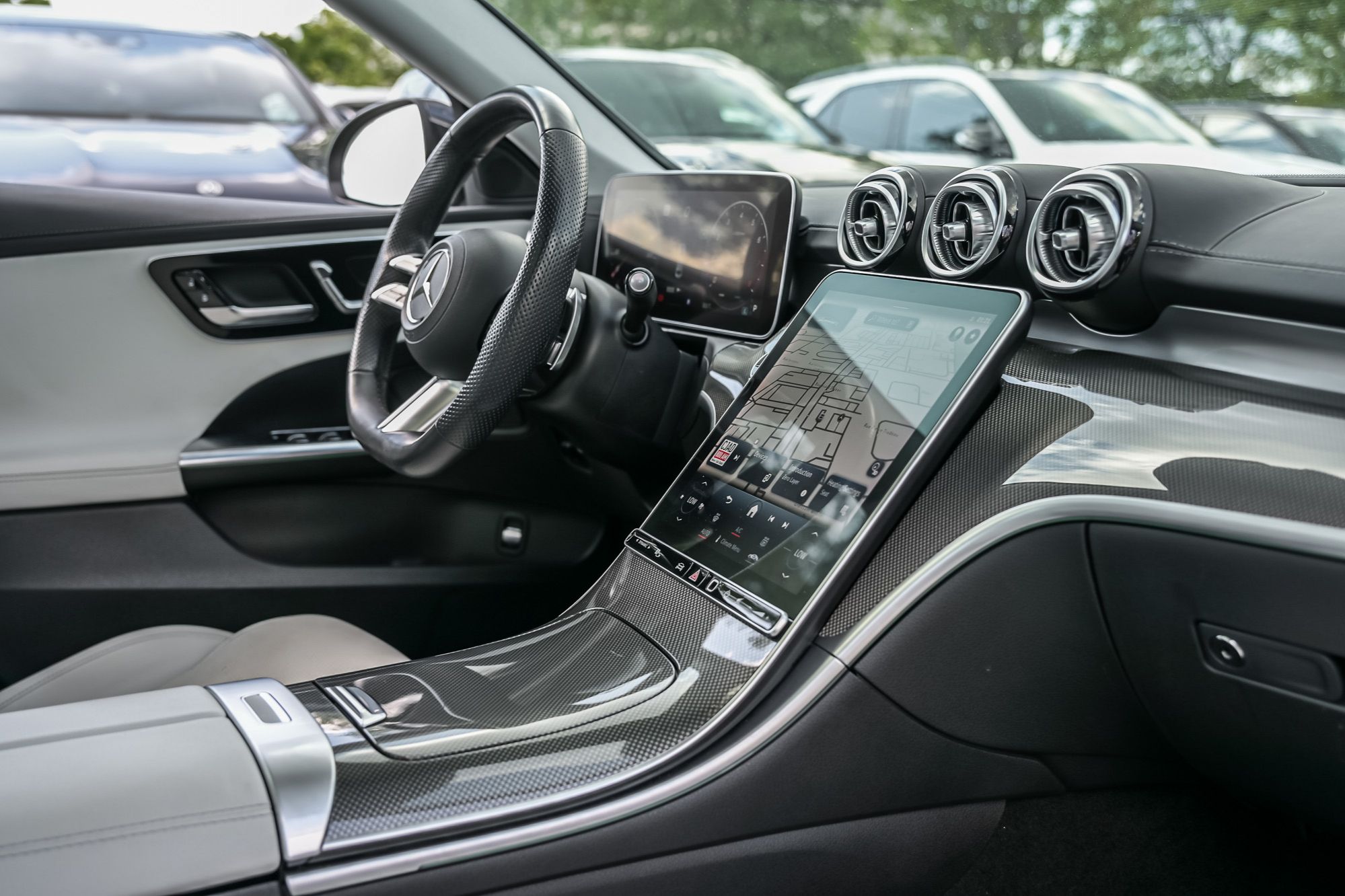 Mercedes-Benz C300  2023