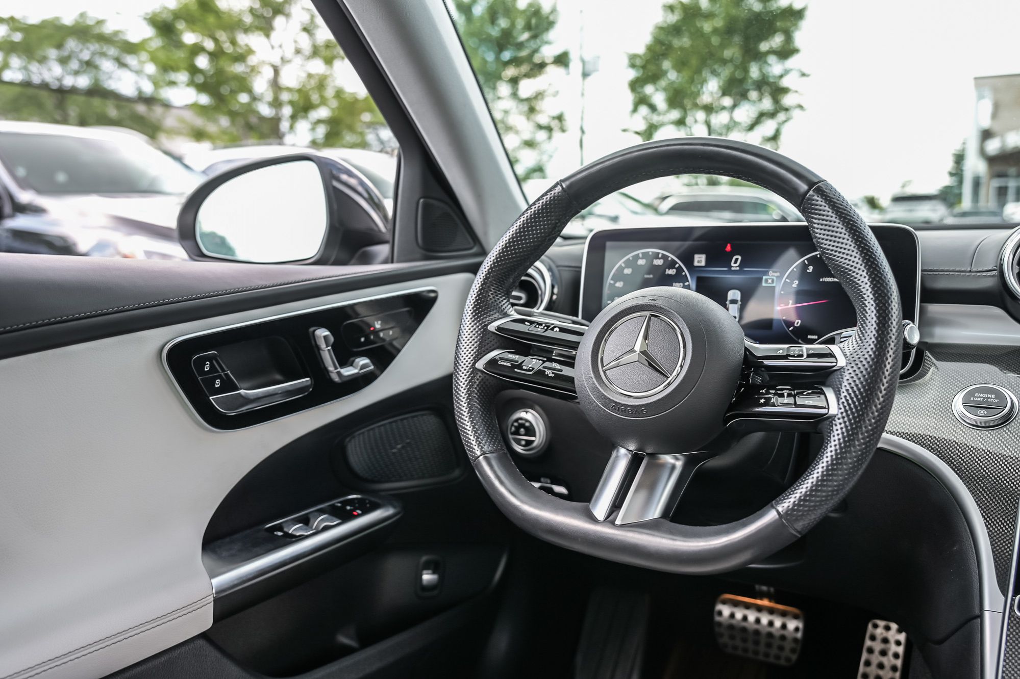 Mercedes-Benz C300  2023